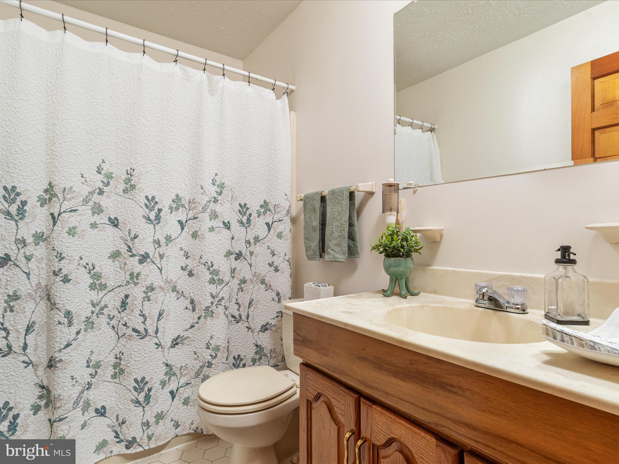 RIVER BEND FARM - Residential