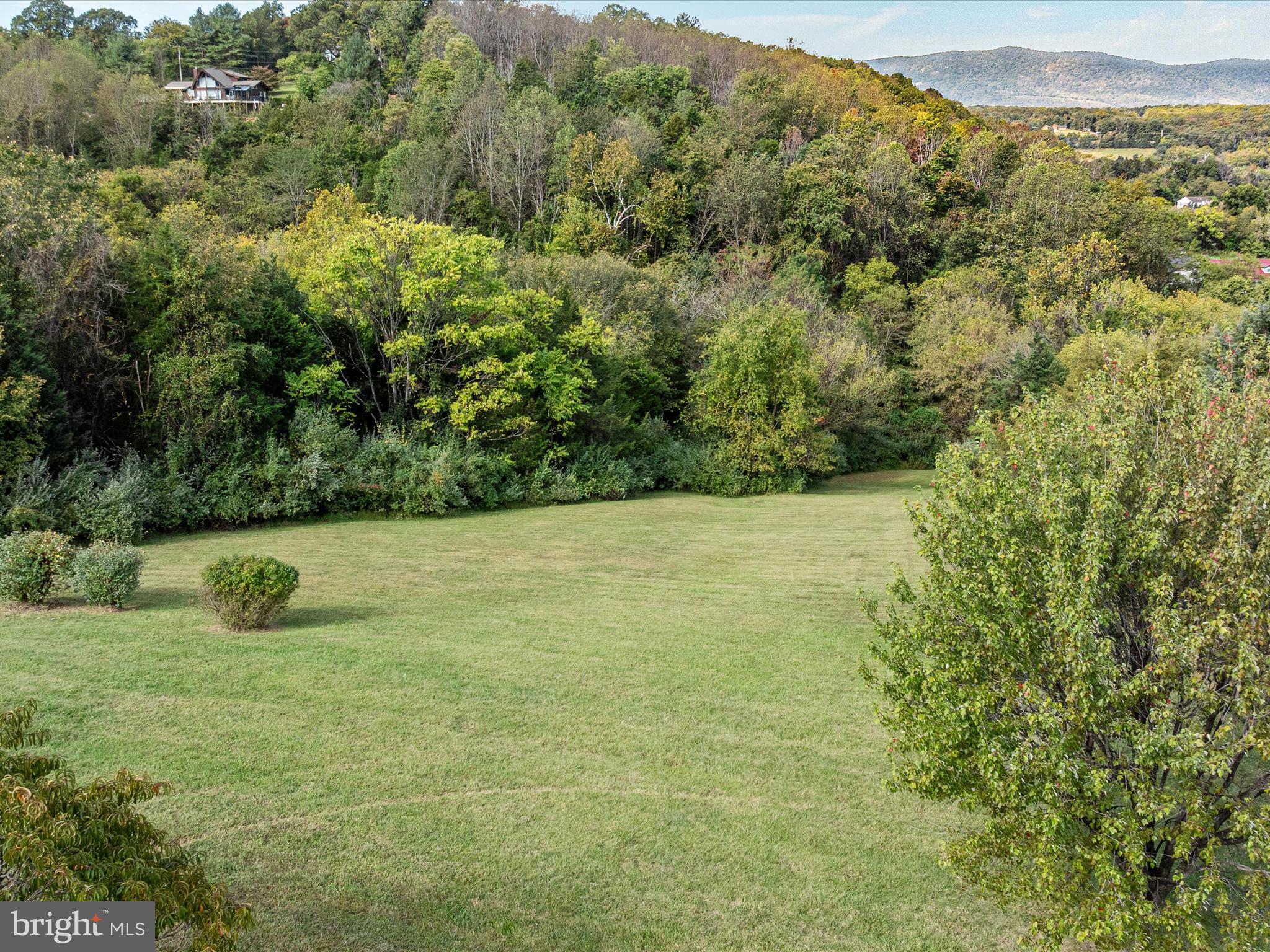 RIVER BEND FARM - Residential