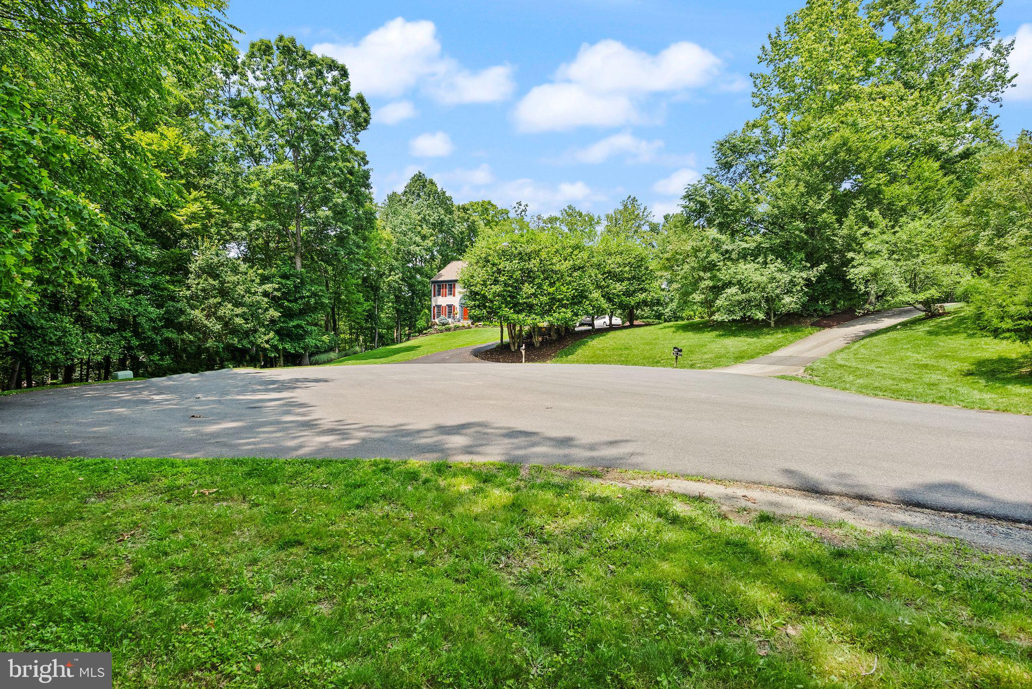 6689 HIGHPOINT COURT