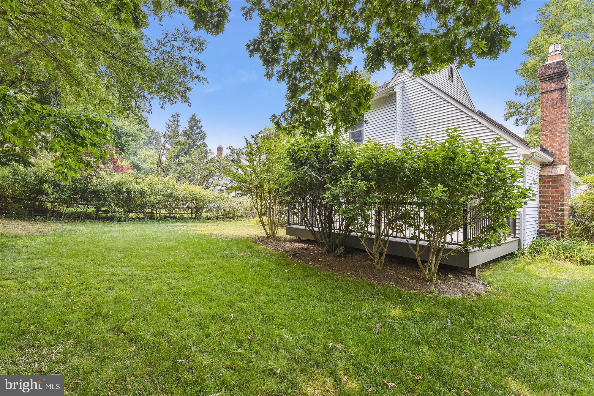 HUNT MEADOW - Residential