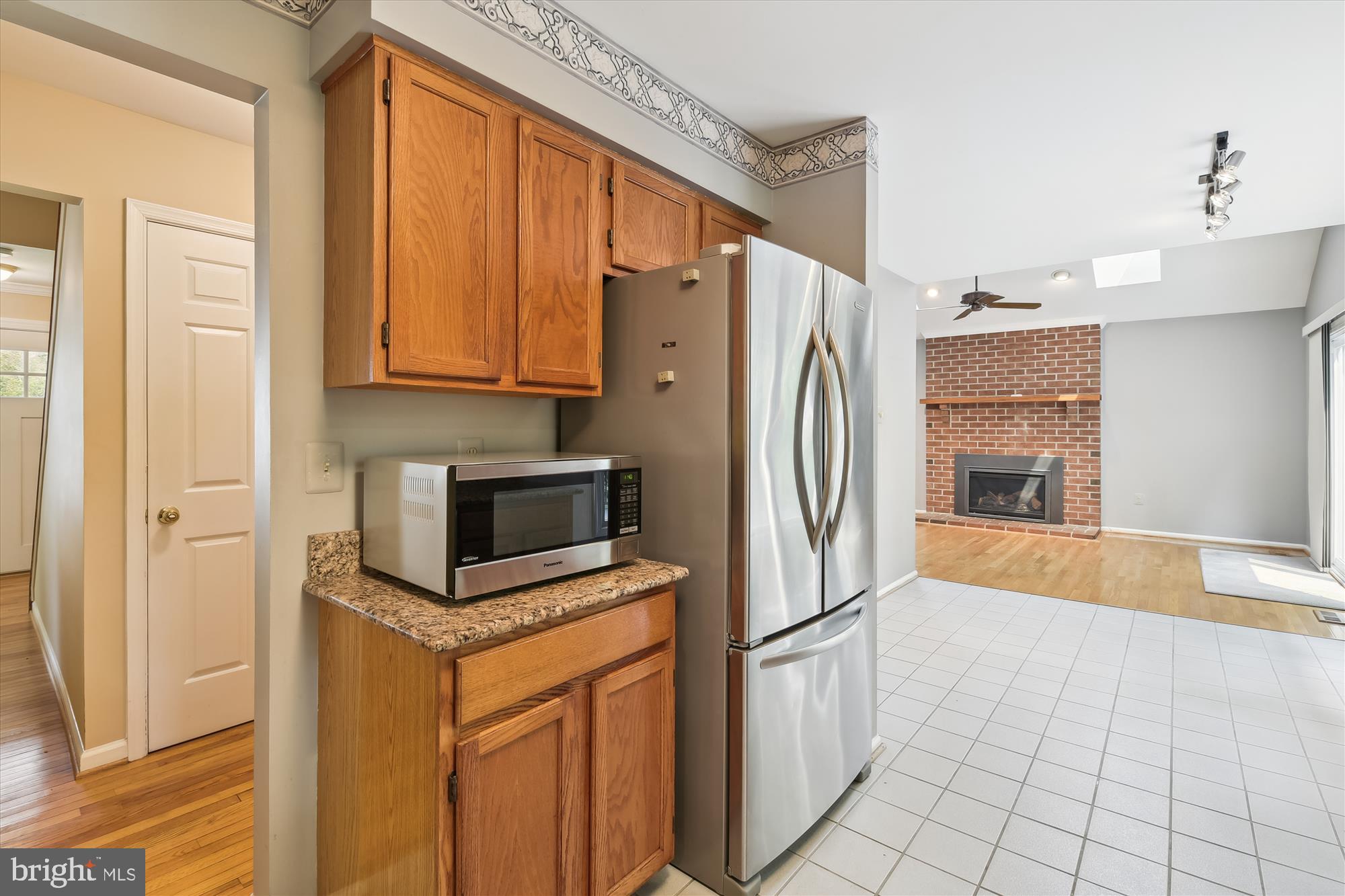 HUNT MEADOW - Residential