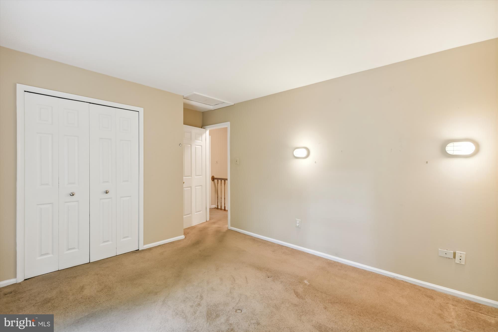 HUNT MEADOW - Residential