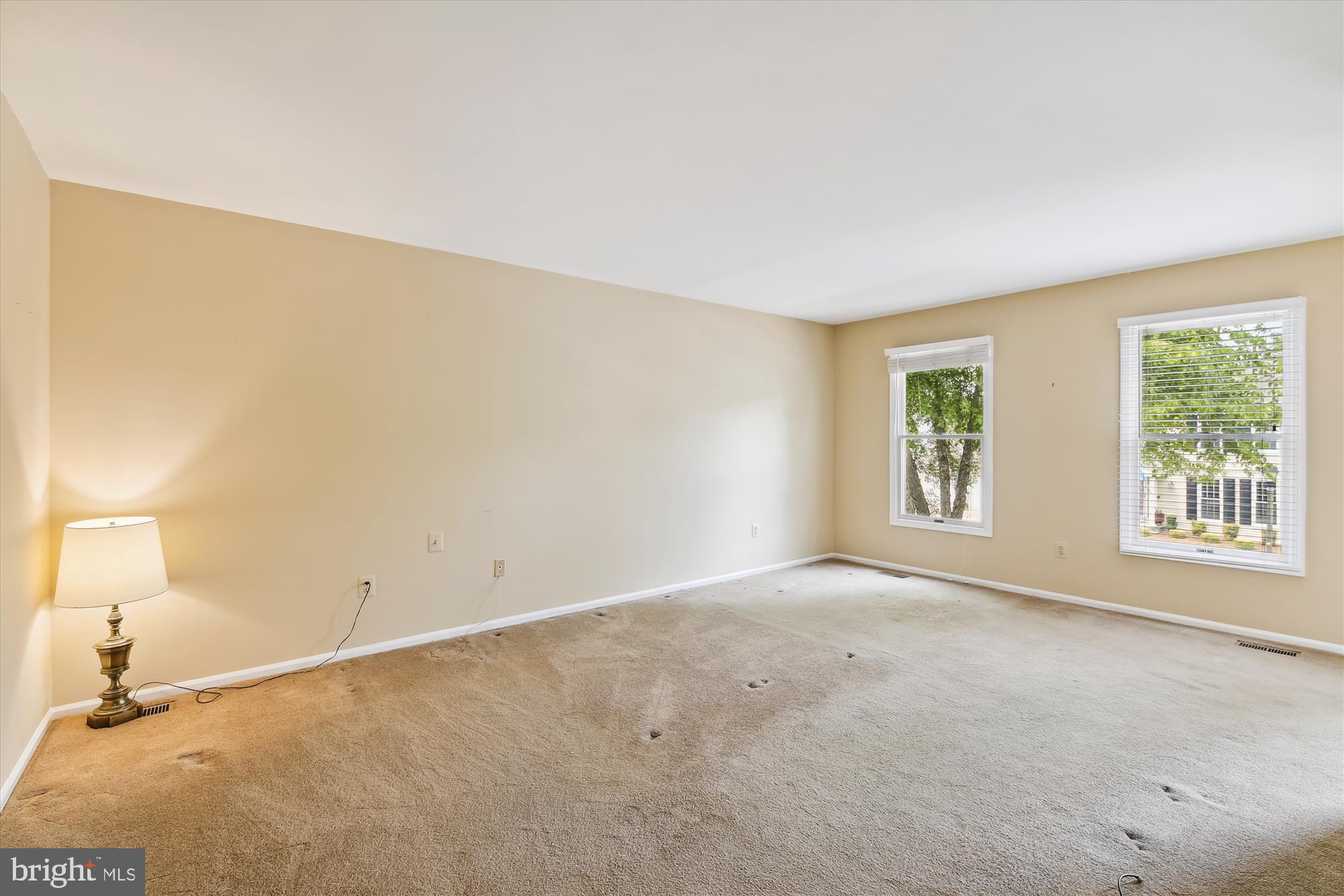 HUNT MEADOW - Residential