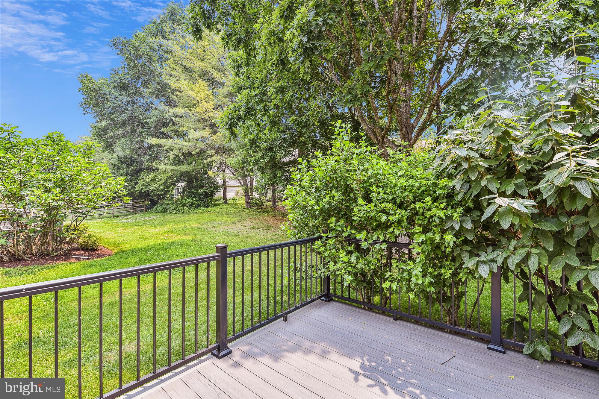 HUNT MEADOW - Residential