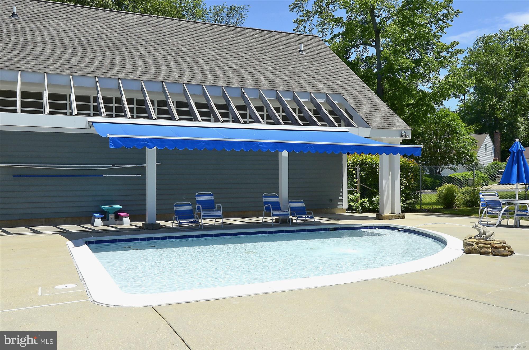 HUNT MEADOW - Residential