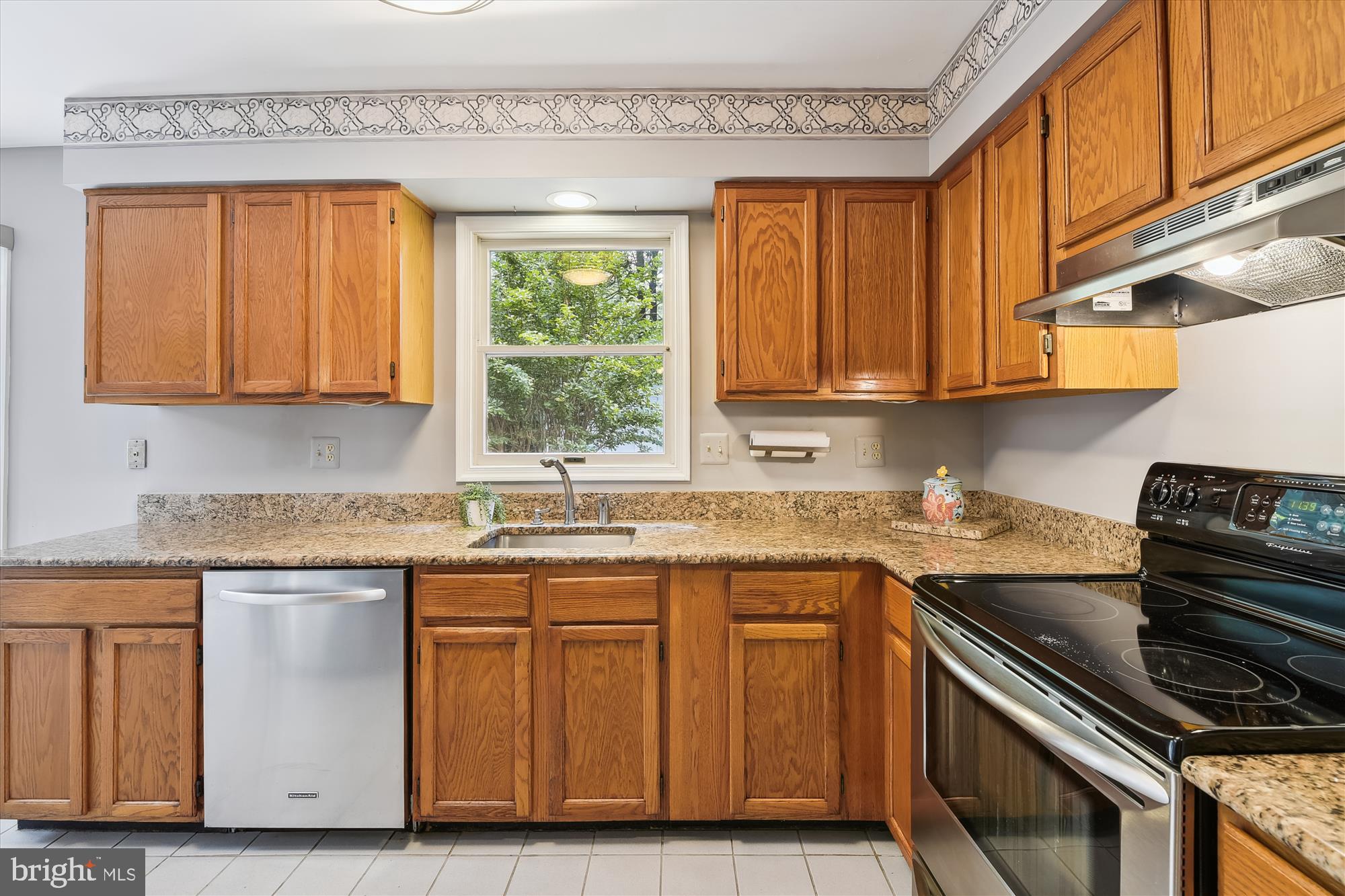 HUNT MEADOW - Residential