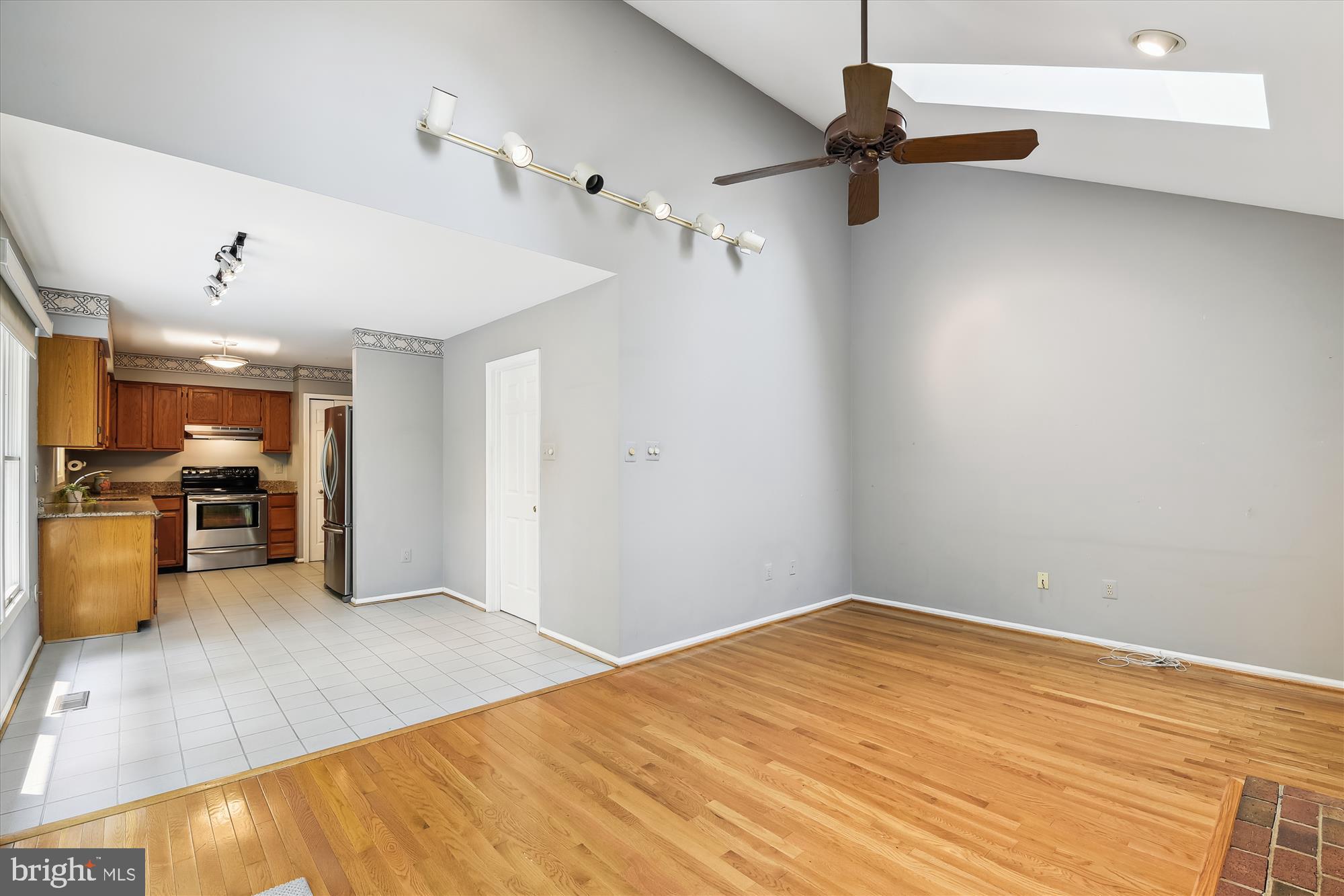 HUNT MEADOW - Residential