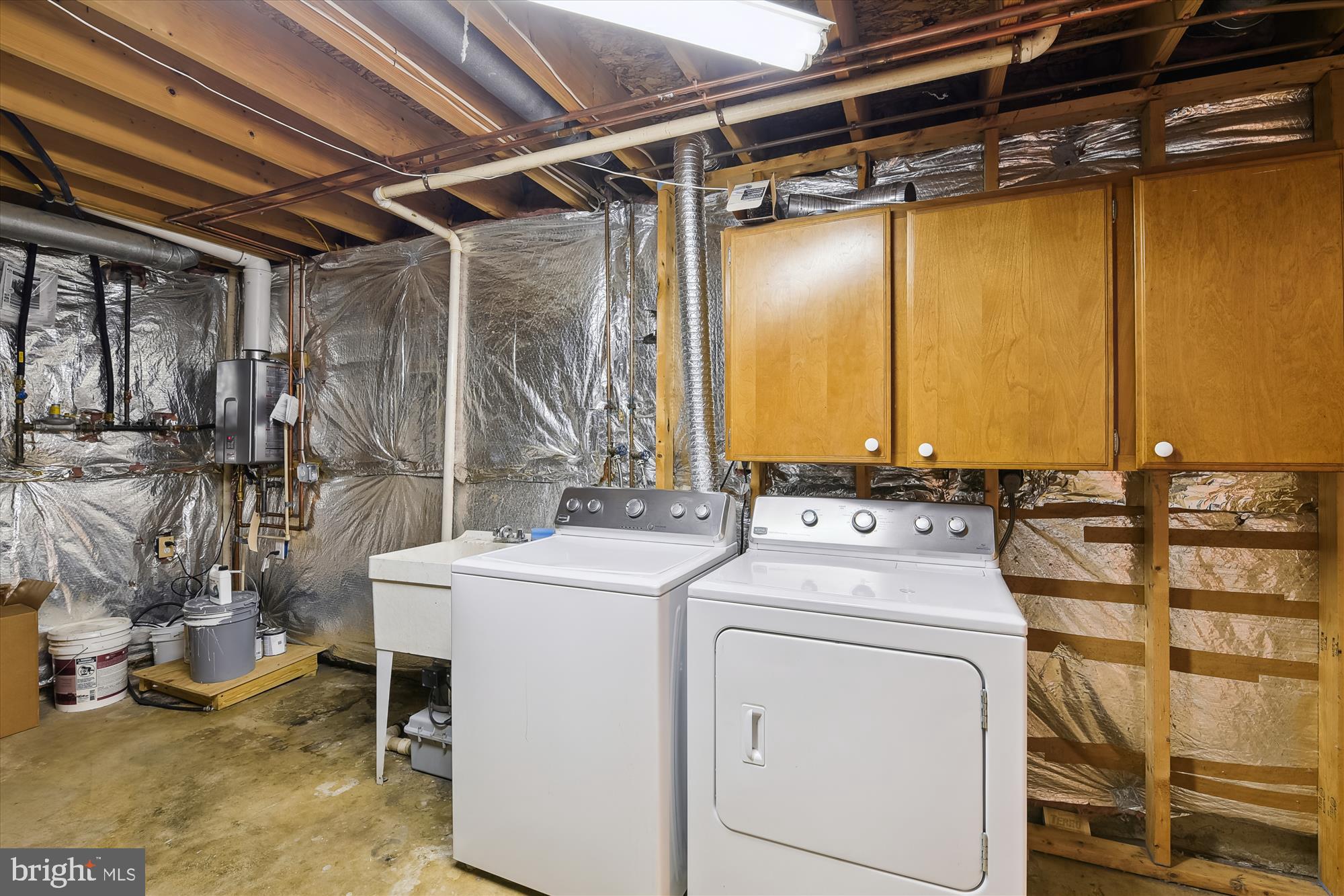 HUNT MEADOW - Residential