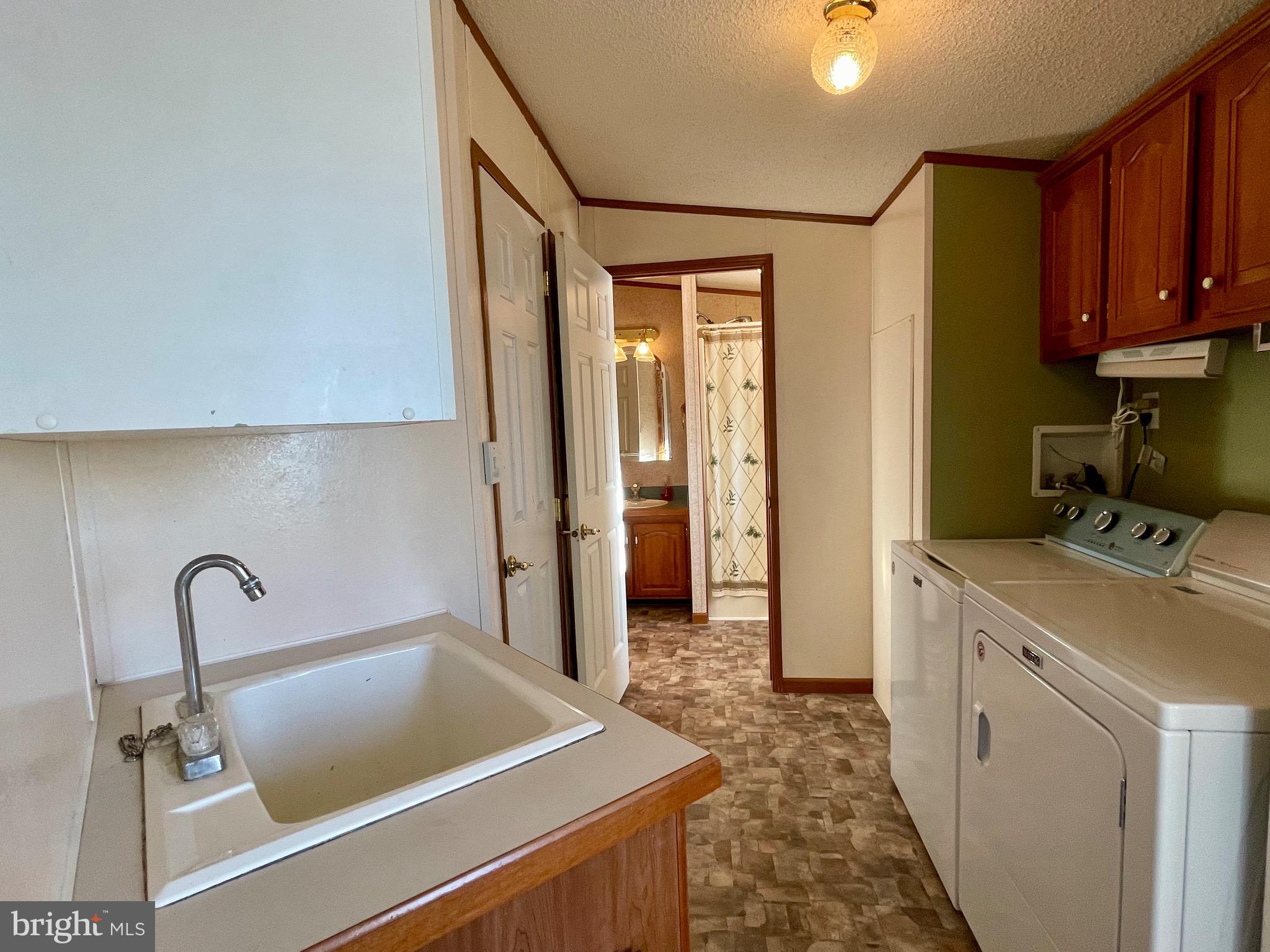 APPLEVILLE WEST - Residential