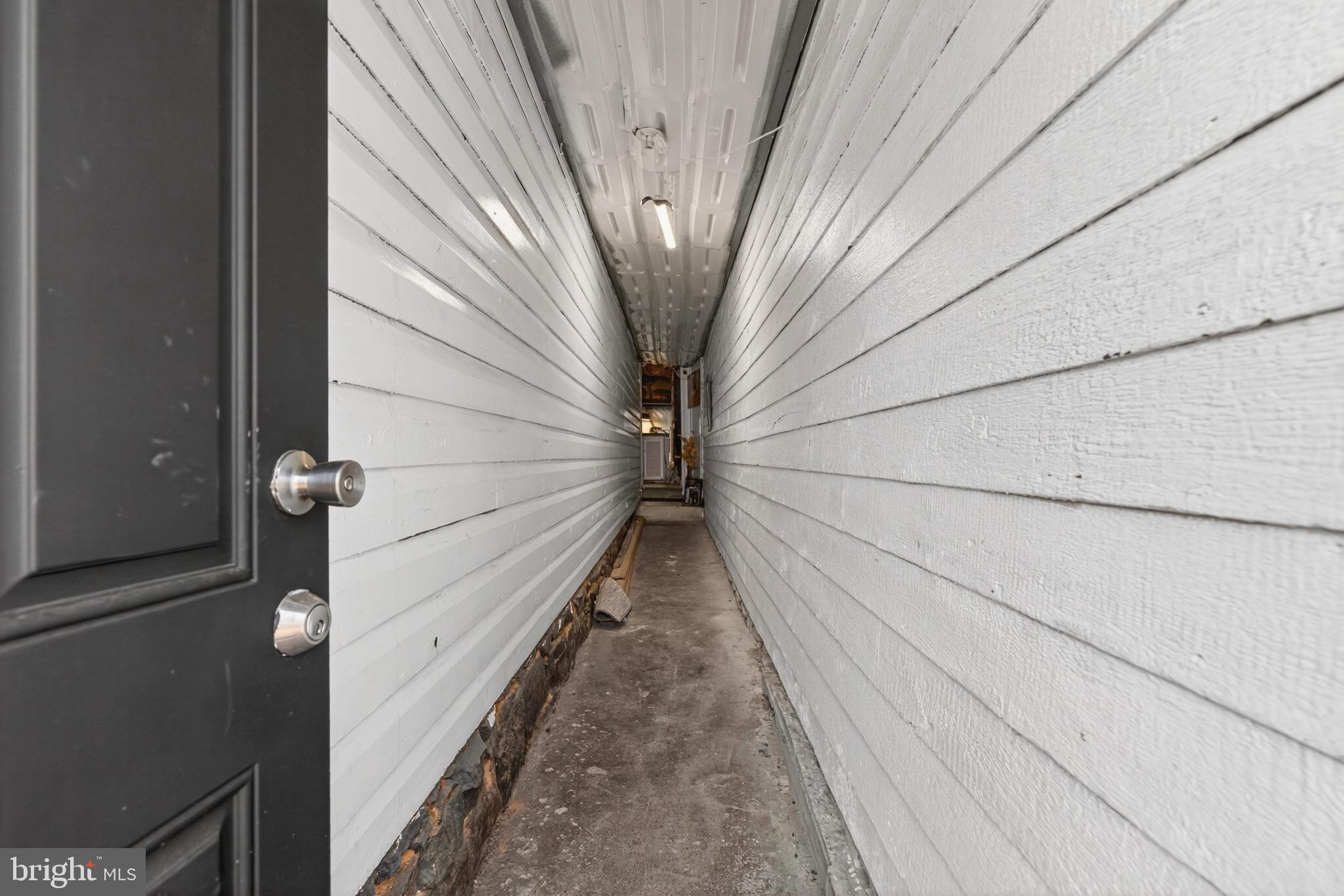 1348 VERNON STREET
