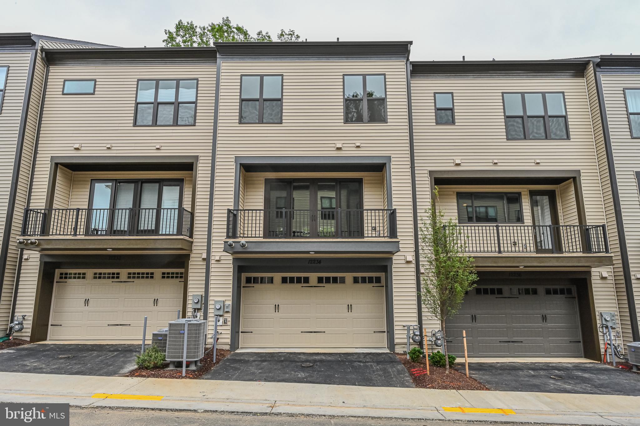 WESTOAKS - Residential Lease