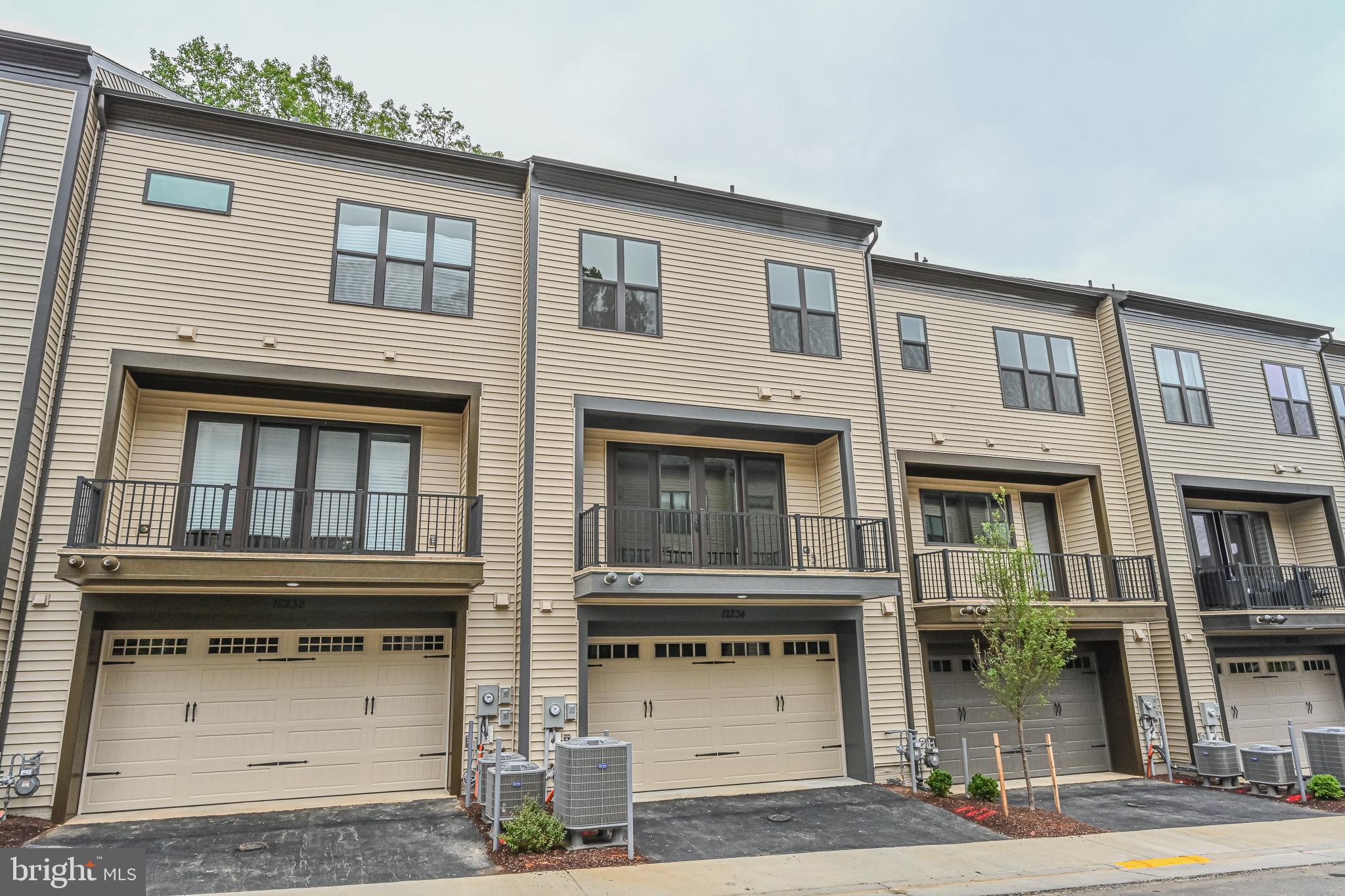 WESTOAKS - Residential Lease