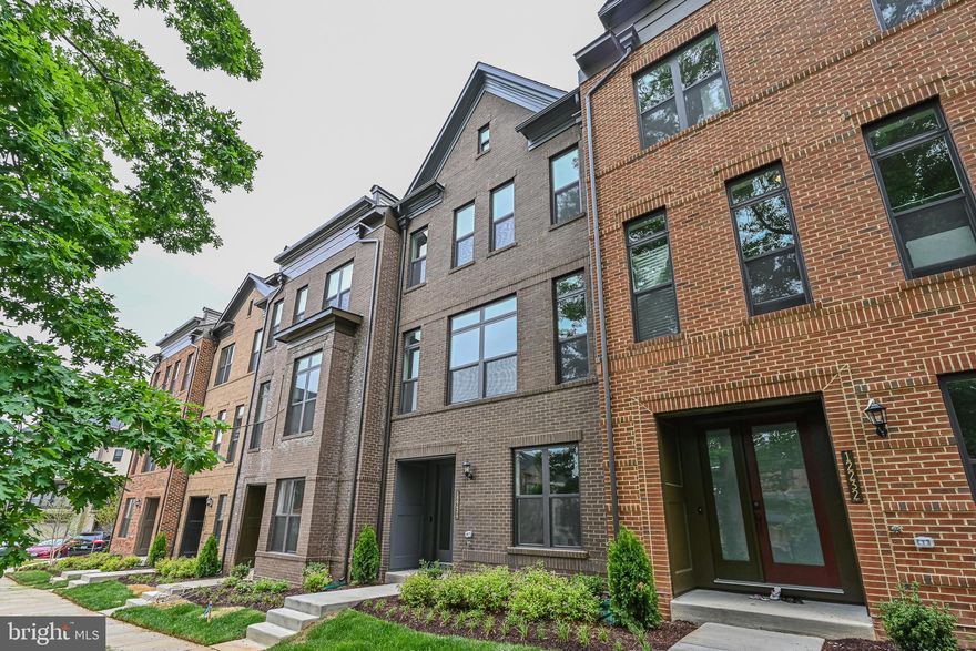 A 4 level   brand new , with all the bells and whistles! Enjoy this superlative new community  in an incredible location. Pets considered! This features a Majestic gourmet kitchen, generous living space and bedrooms. 2 car rear load garage. Faces wooded, park like common area, with BBQ and open space. Use on line "rent spree" to apply. 12 month or 36 months. Longer lease is preferred.