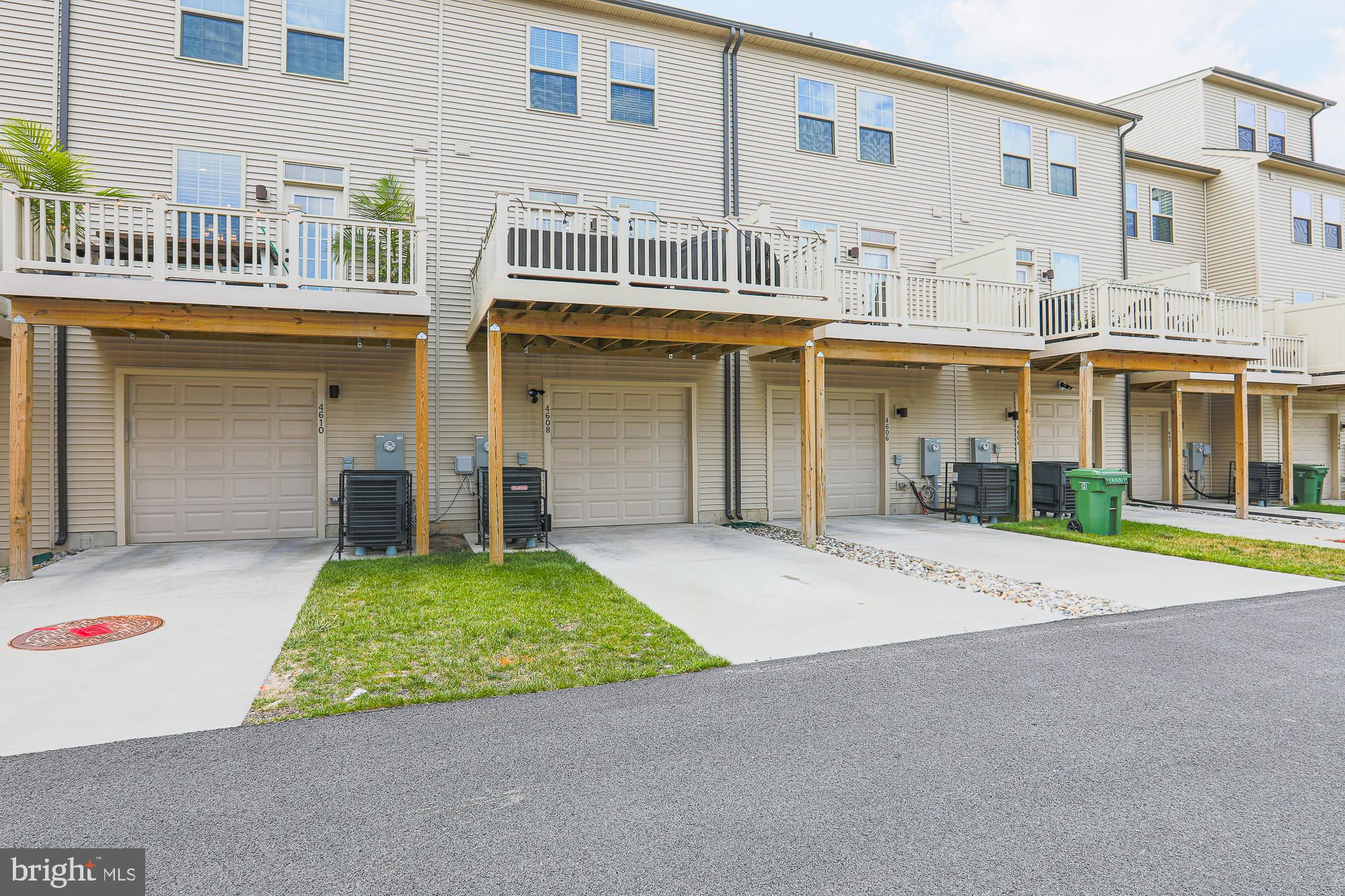 OLDHAM CROSSING - Residential