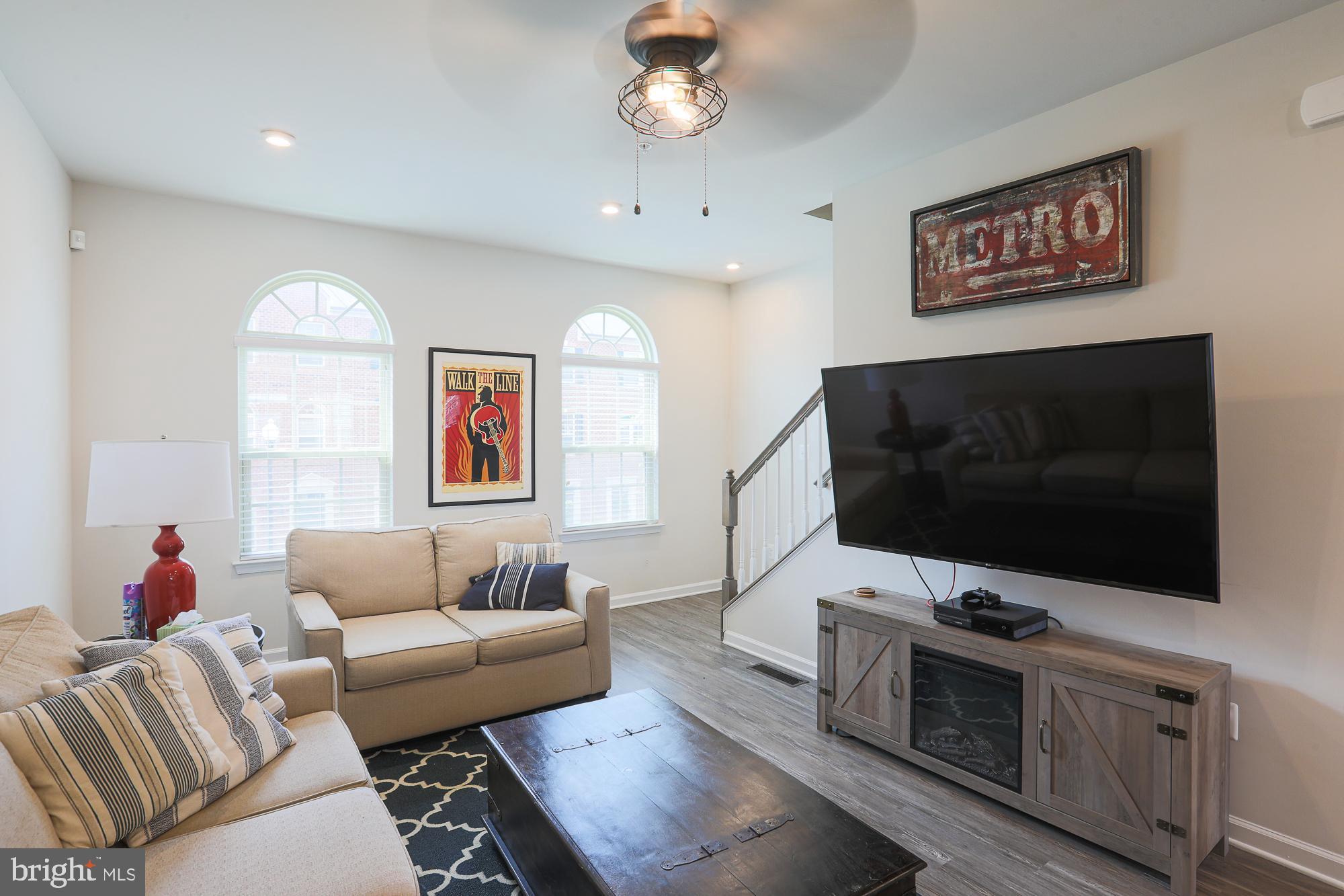 OLDHAM CROSSING - Residential