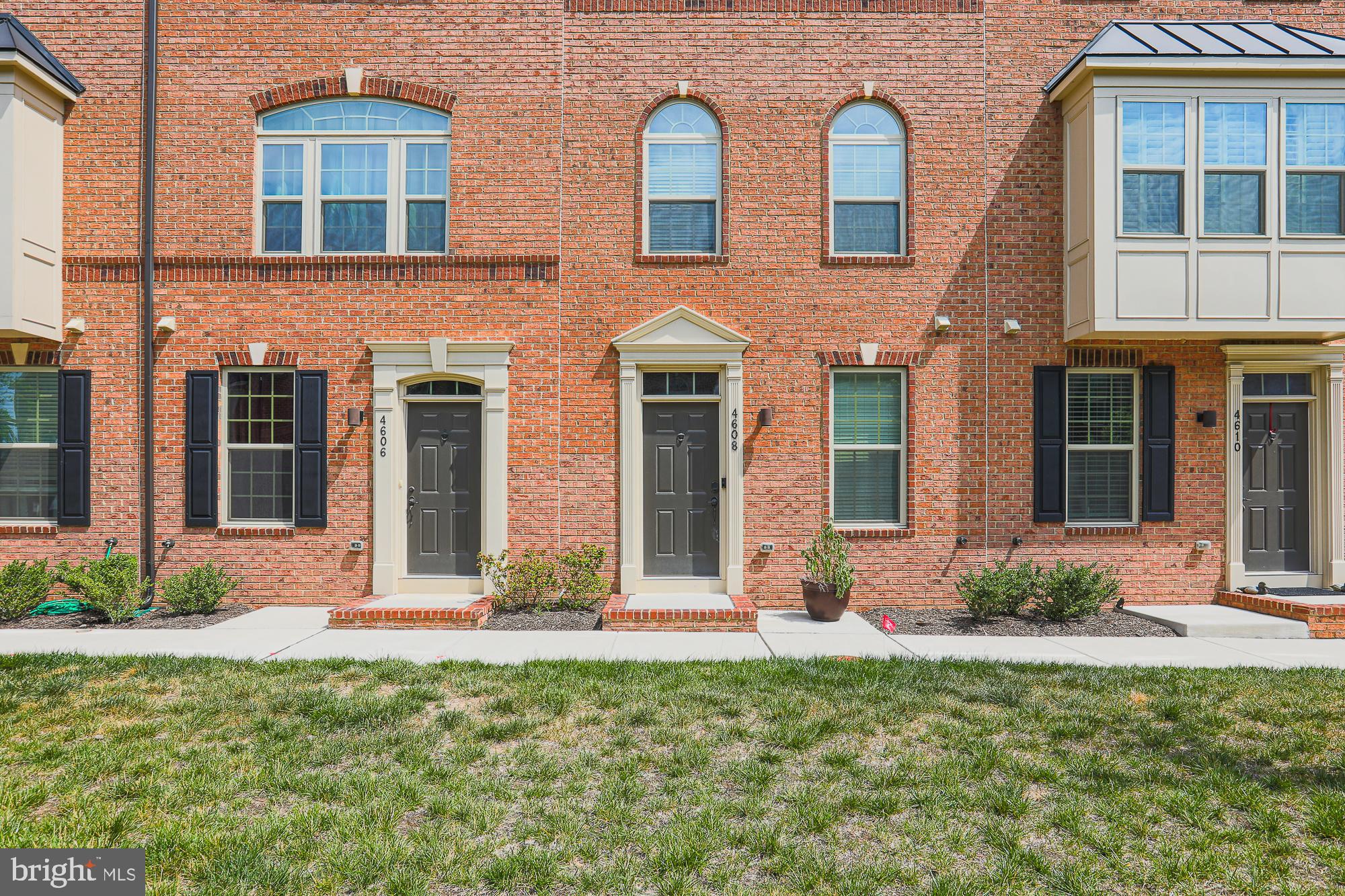 OLDHAM CROSSING - Residential