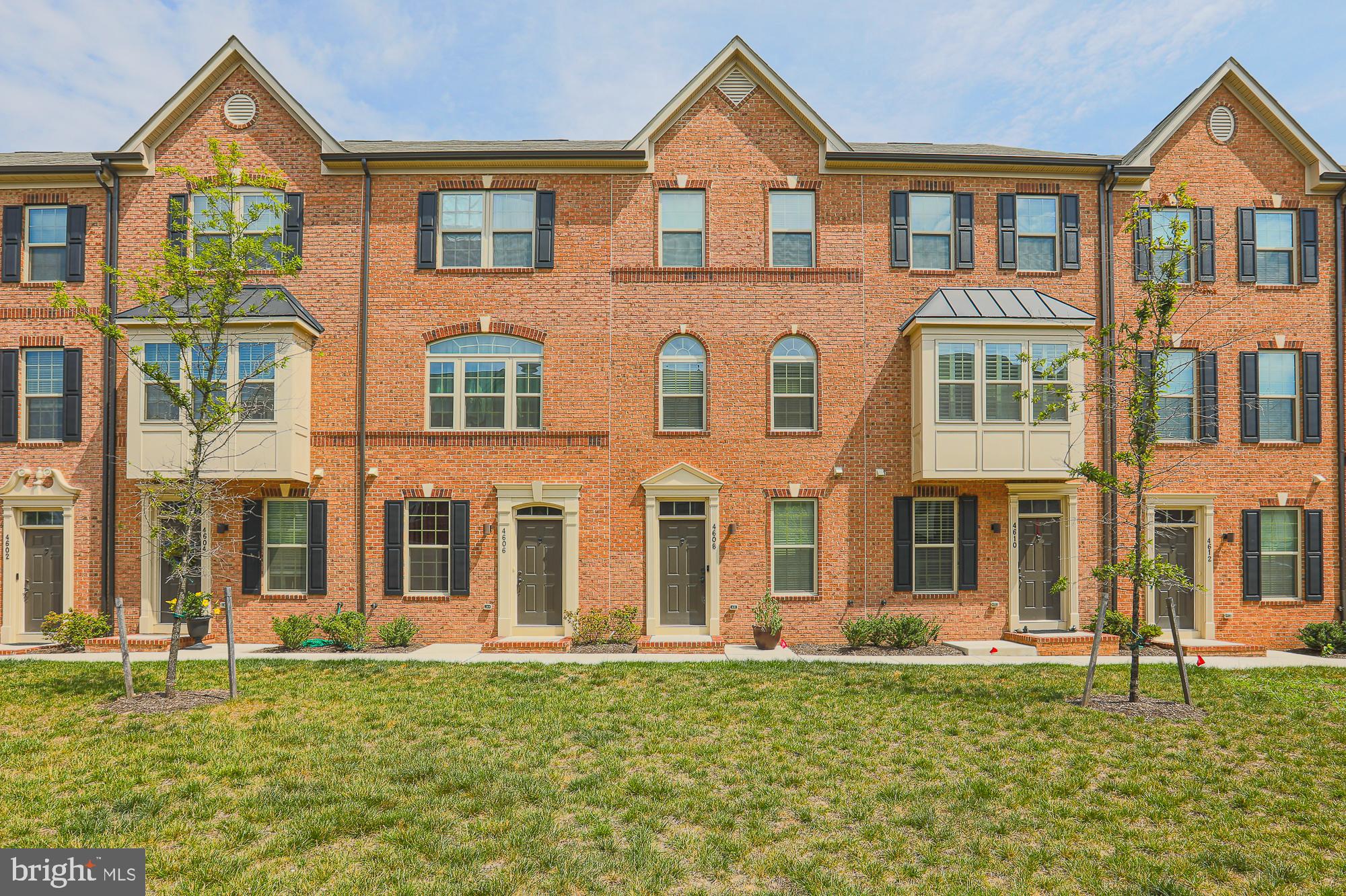 OLDHAM CROSSING - Residential