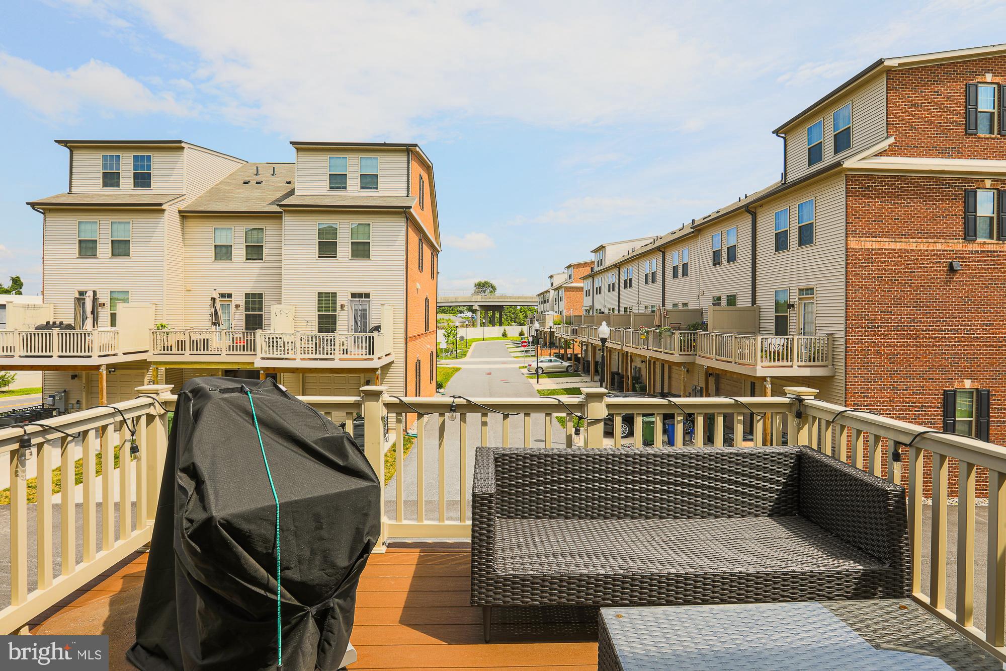 OLDHAM CROSSING - Residential