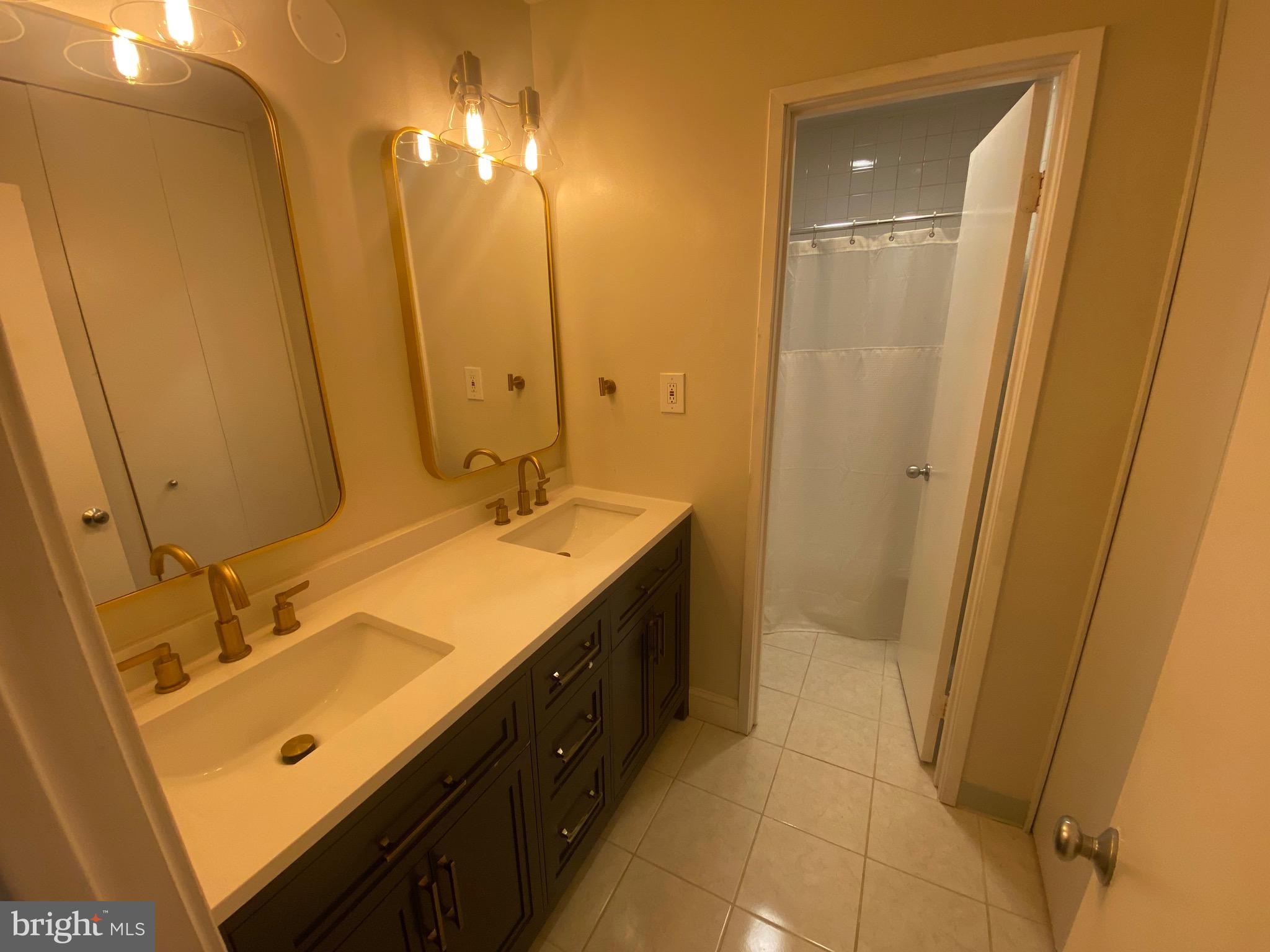 HICKORY CLUSTER - Residential