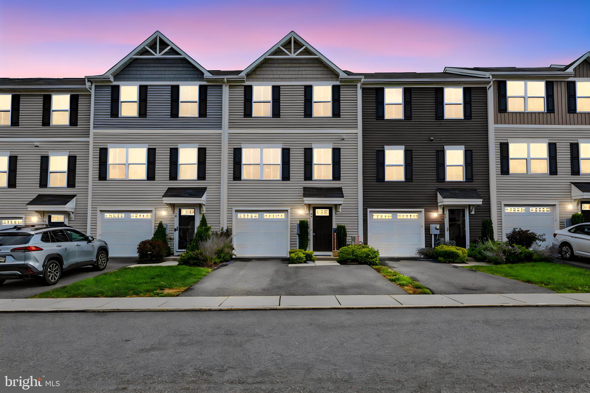 28 CASTLE DRIVE