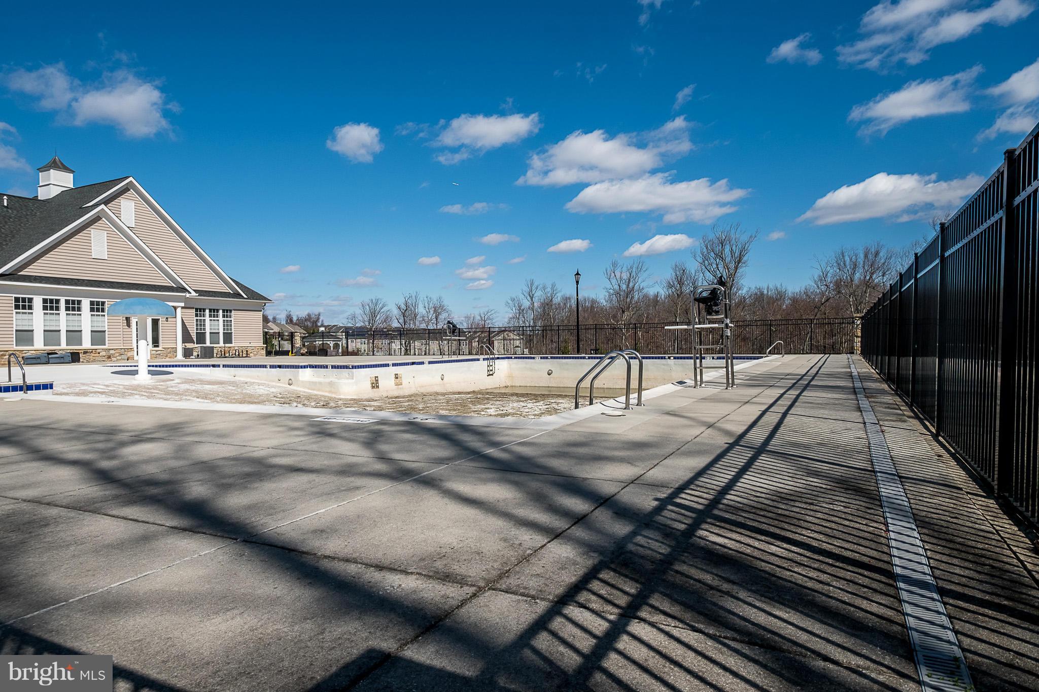 VILLAGES OF DORCHESTER - Residential