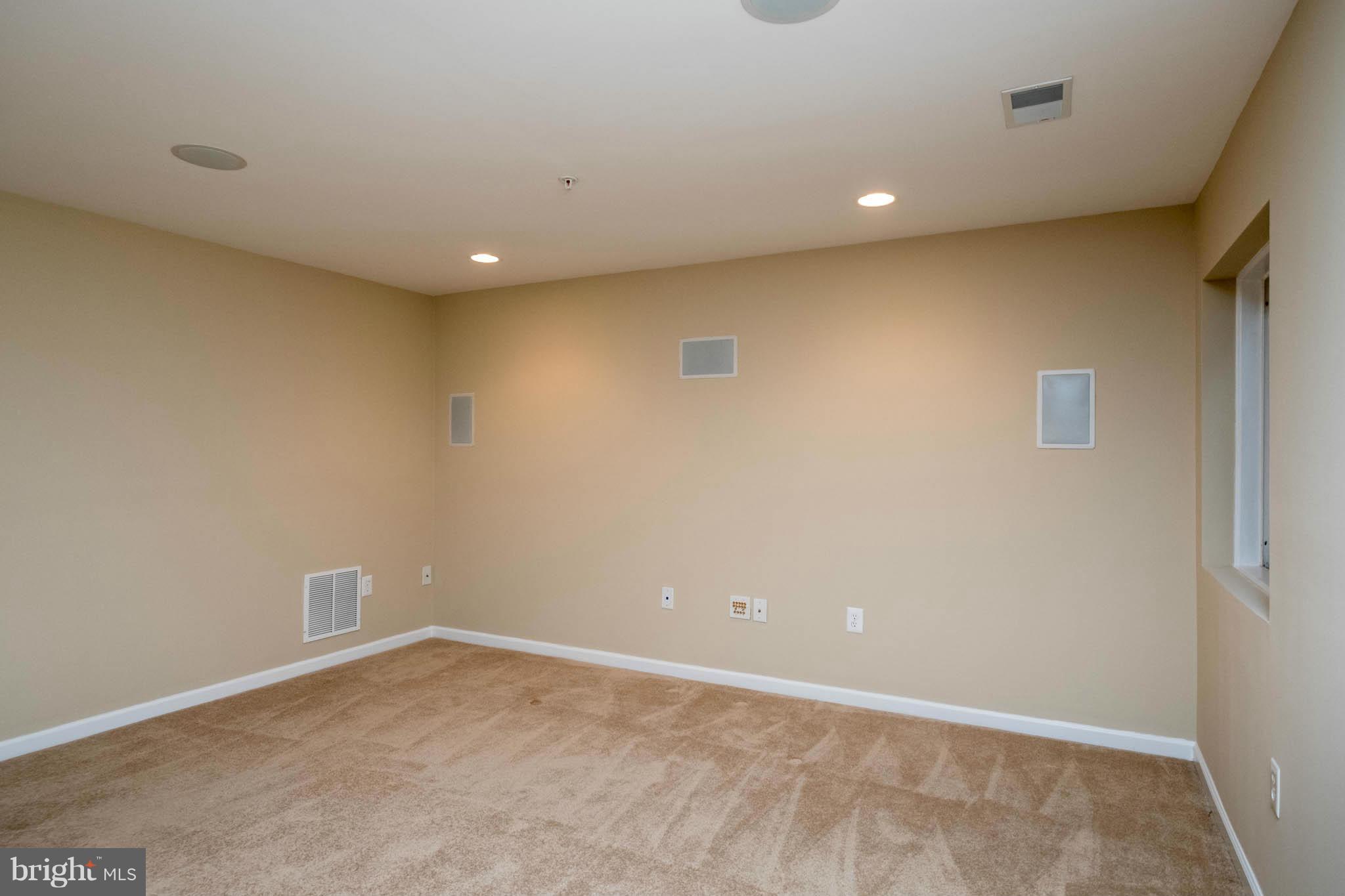 VILLAGES OF DORCHESTER - Residential