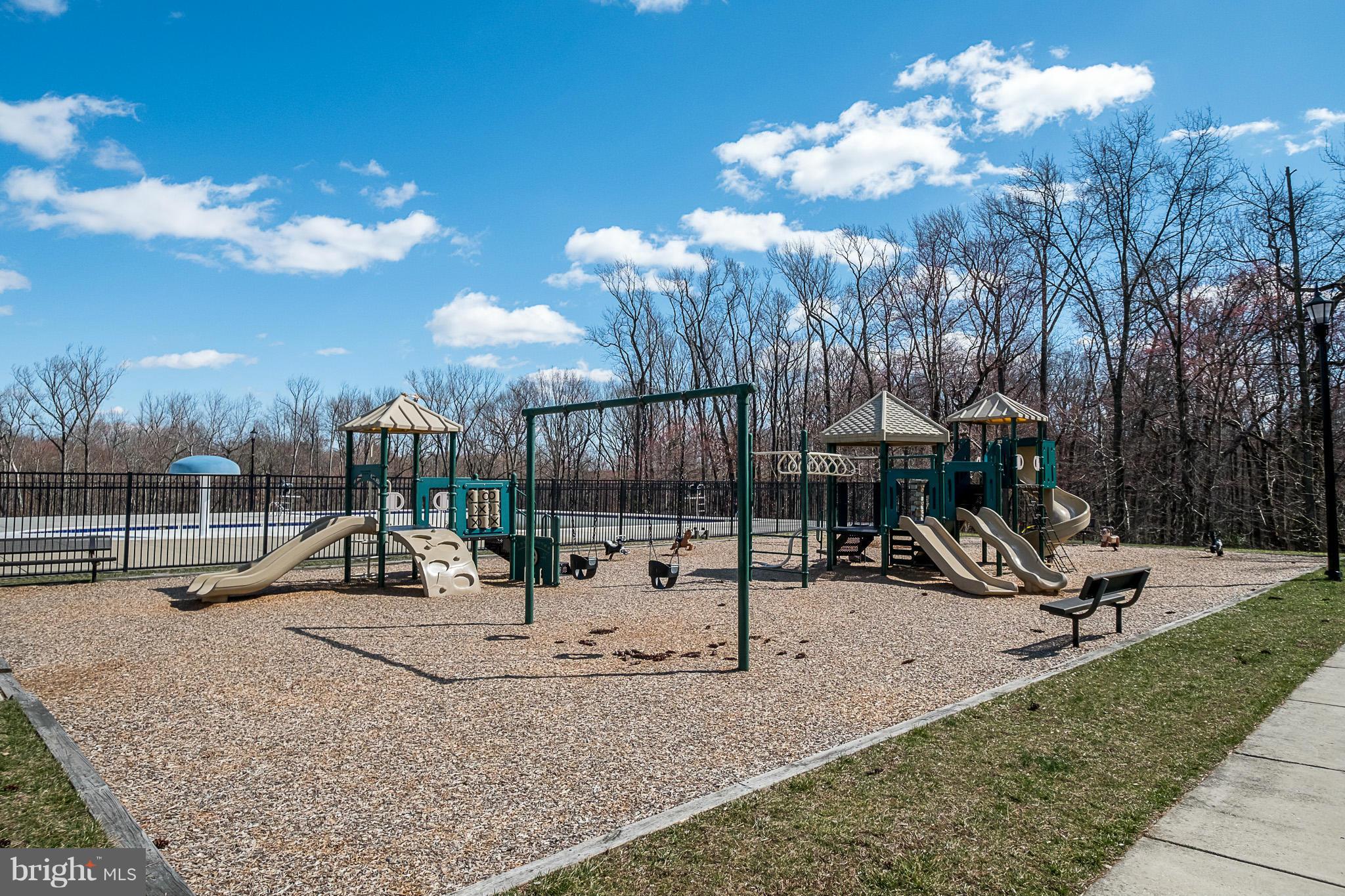 VILLAGES OF DORCHESTER - Residential