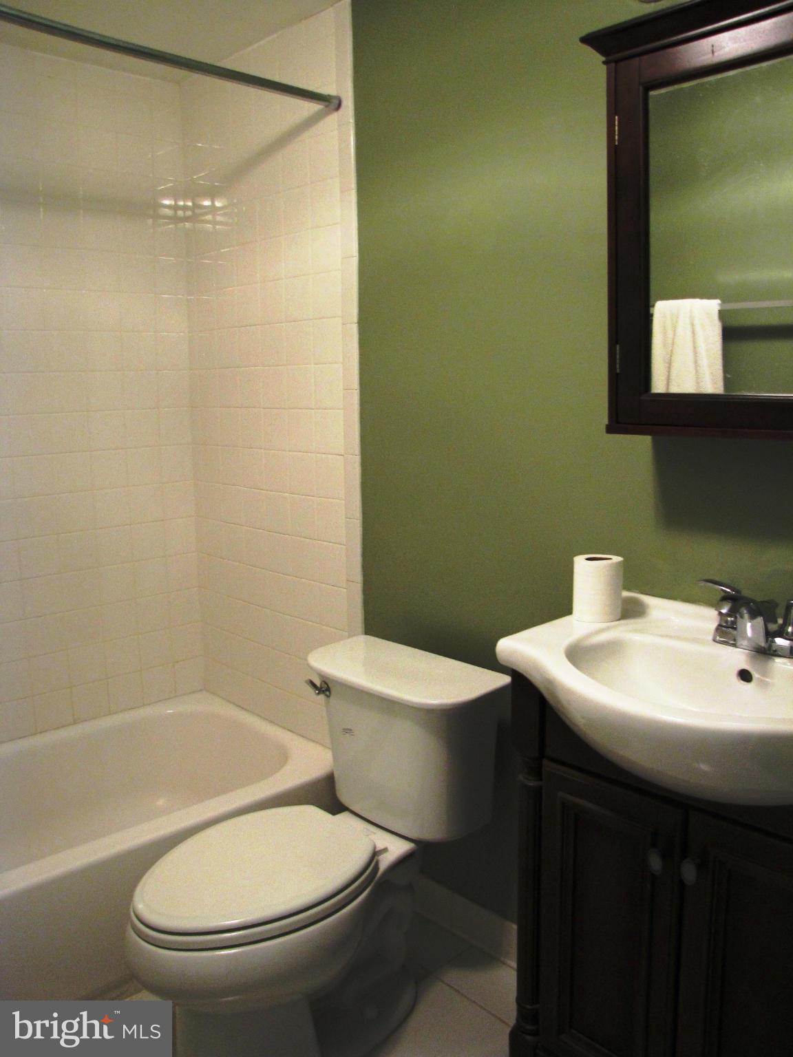 COLUMBIA - Residential Lease