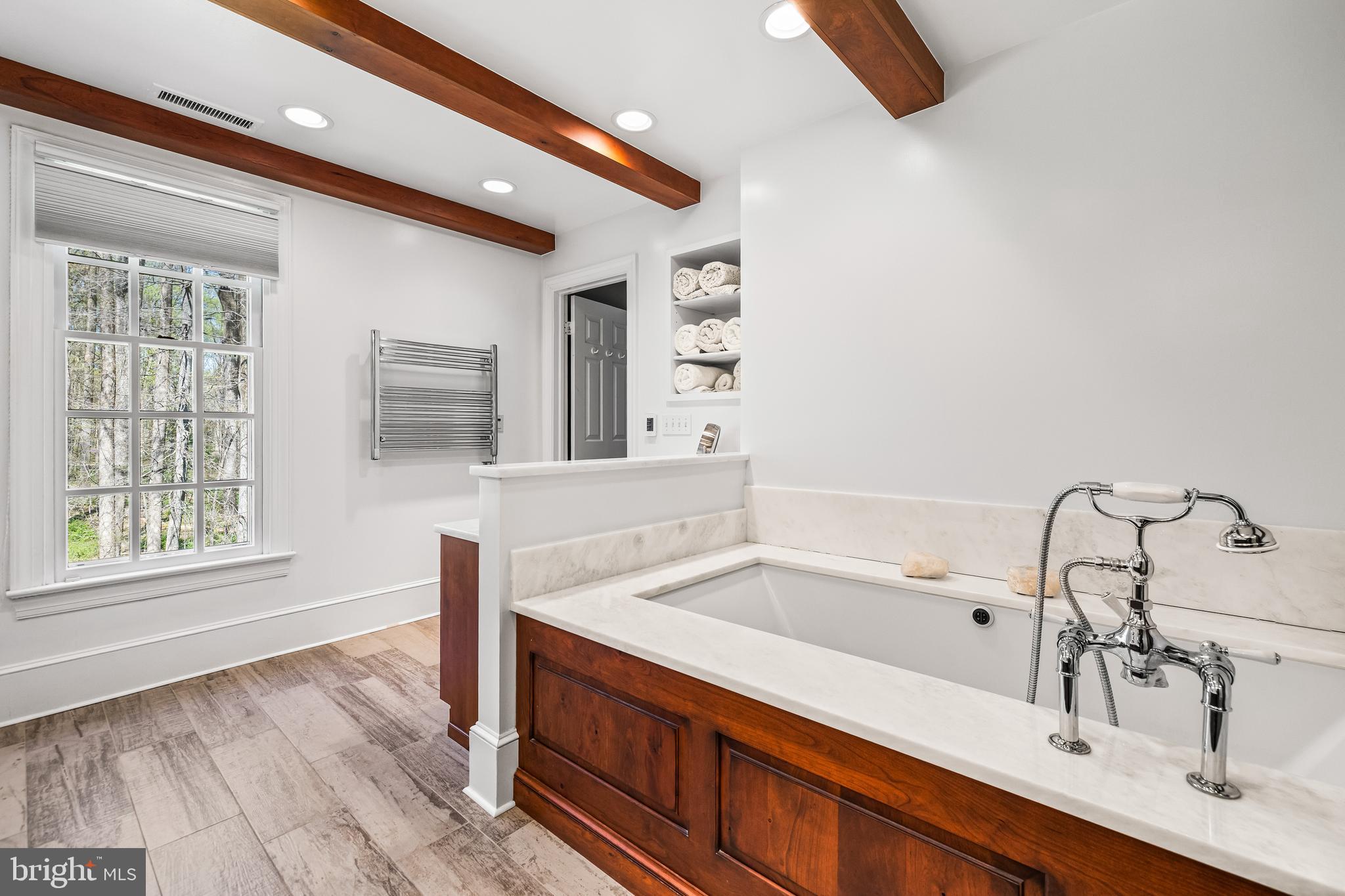 FALLSWOOD - Residential