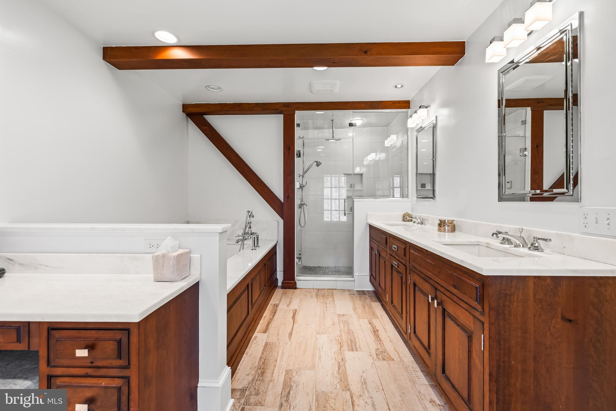 FALLSWOOD - Residential