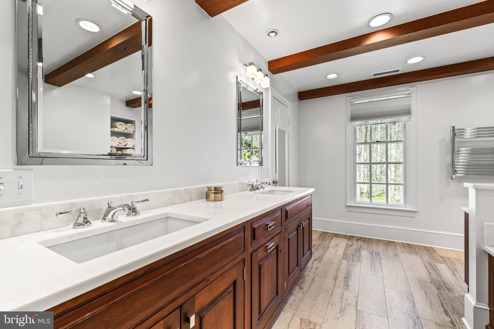 FALLSWOOD - Residential