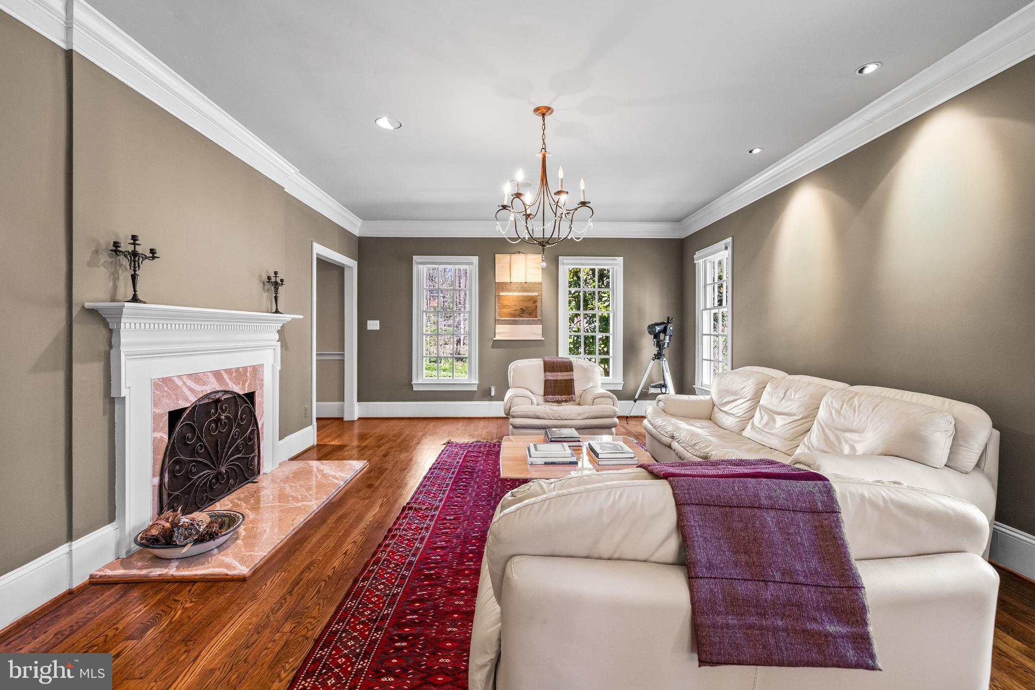 FALLSWOOD - Residential