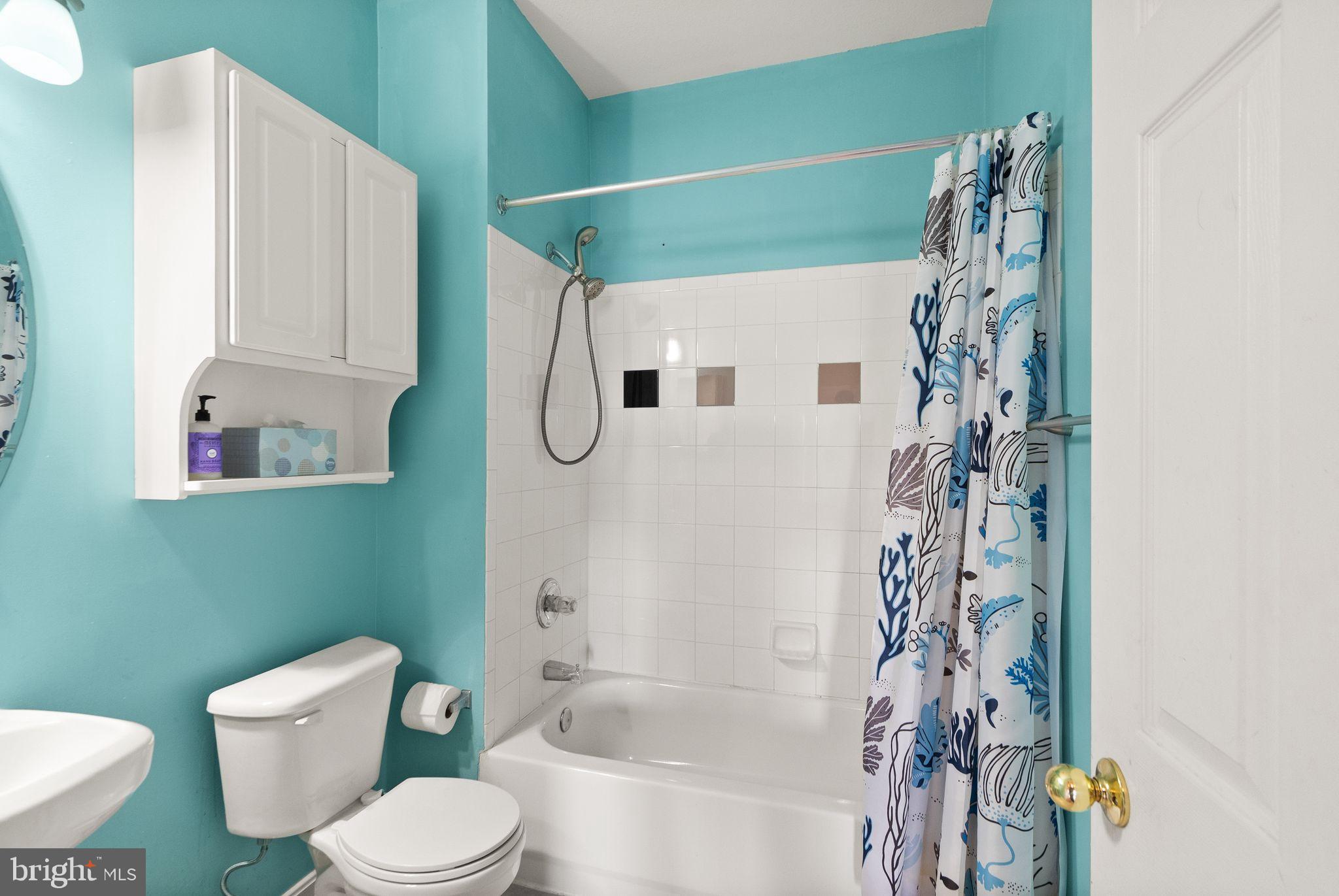 PARKSIDE AT ASHBURN - Residential Lease