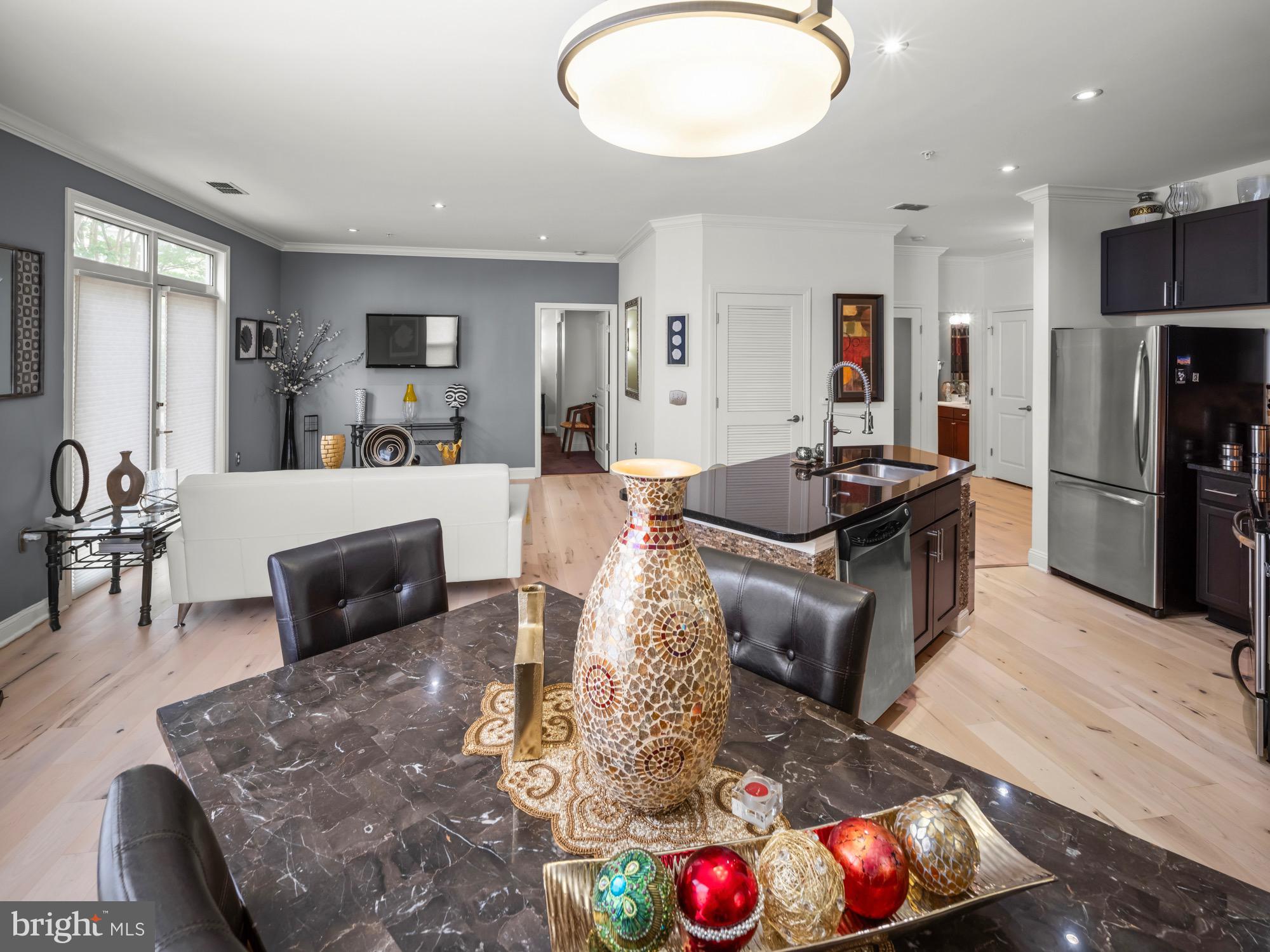 CAPITOL HILL - Residential