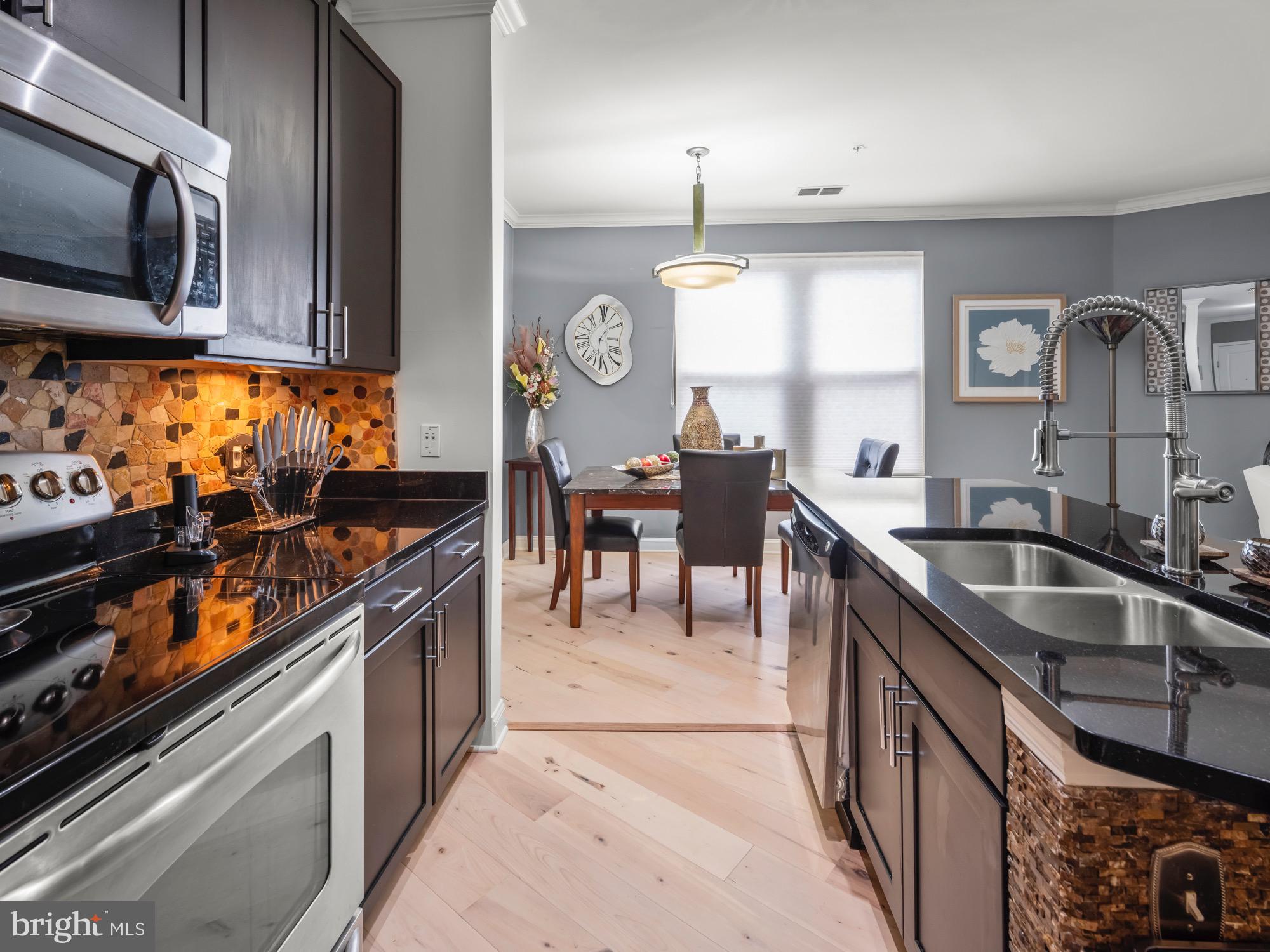 CAPITOL HILL - Residential