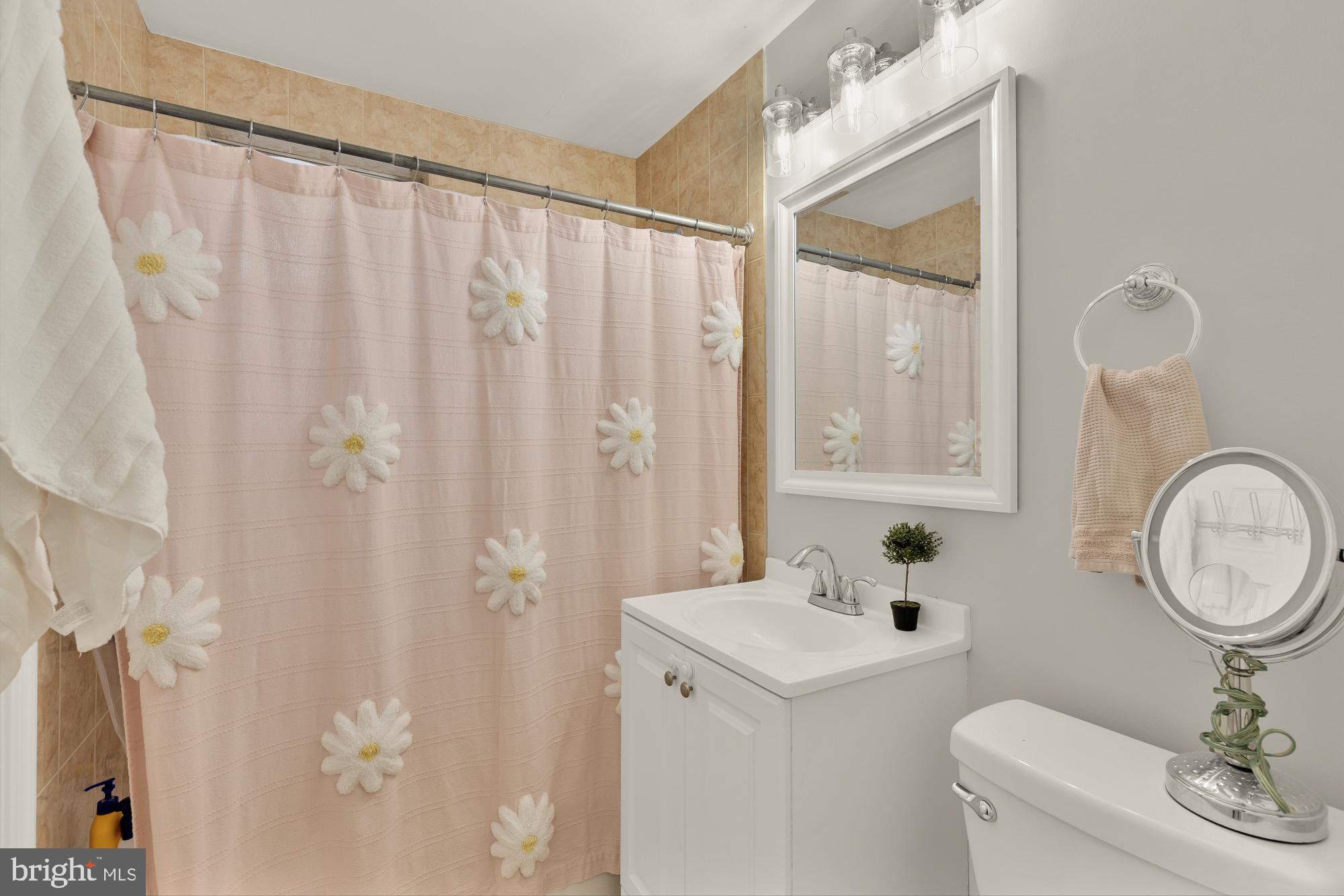 THE ARLINGTON - Residential