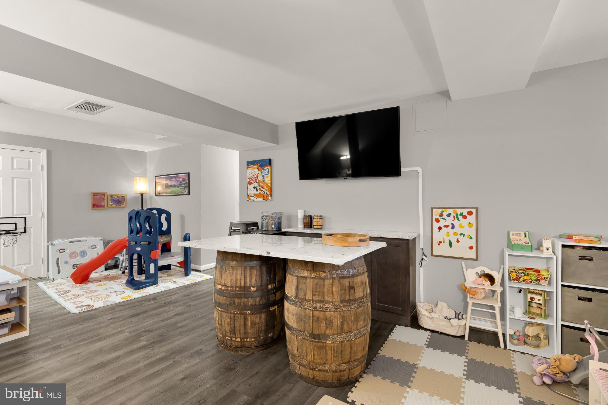 THE ARLINGTON - Residential