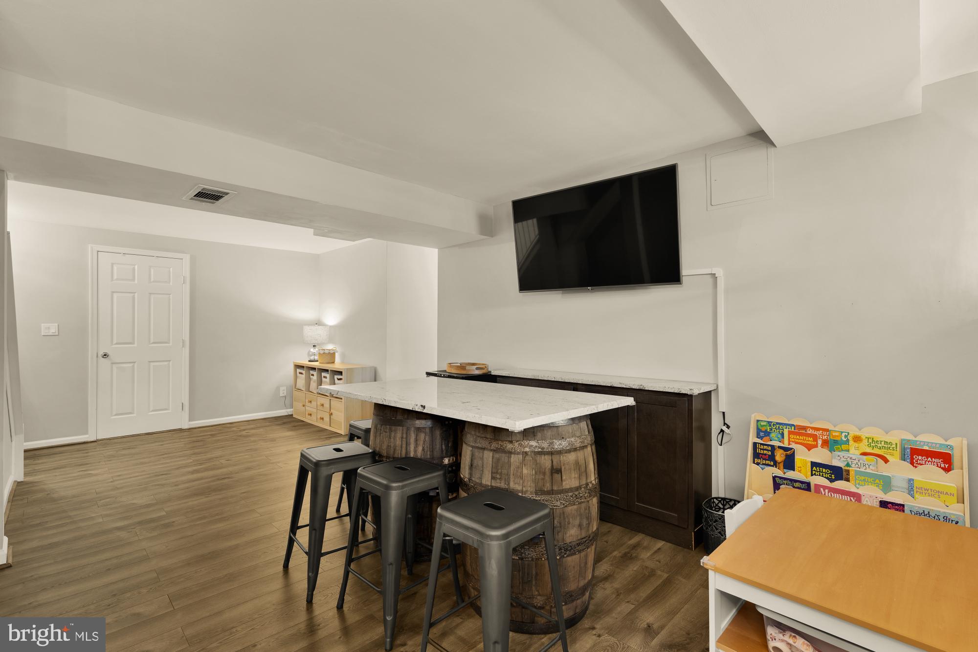 THE ARLINGTON - Residential