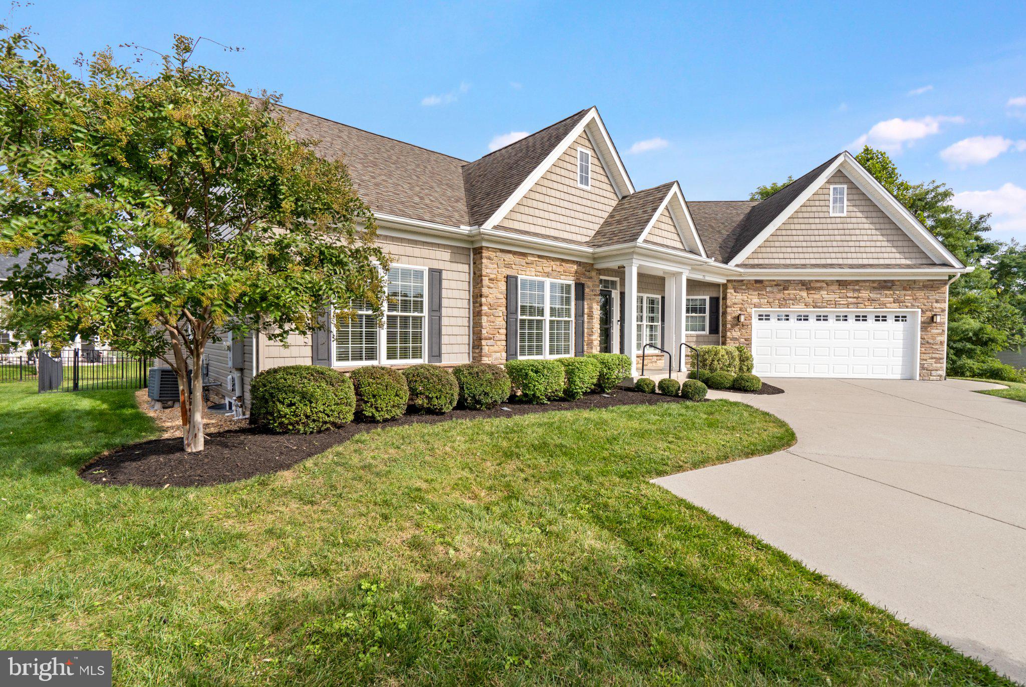 150 ABRAMS POINTE BOULEVARD