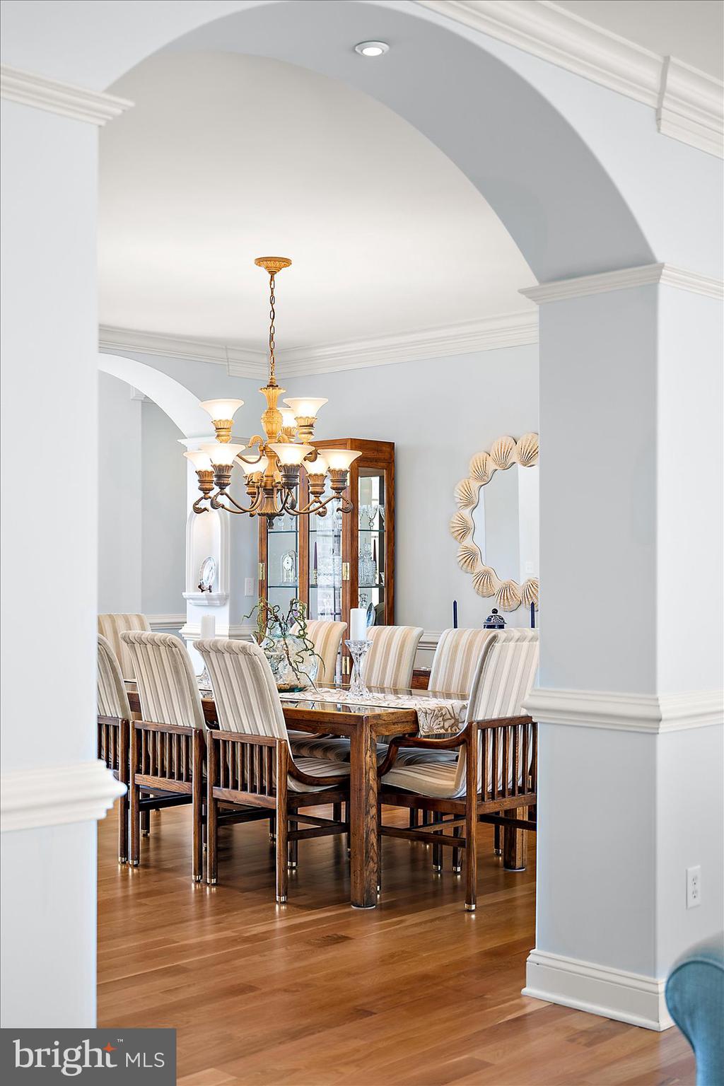 LIGHTHOUSE SOUND - Residential