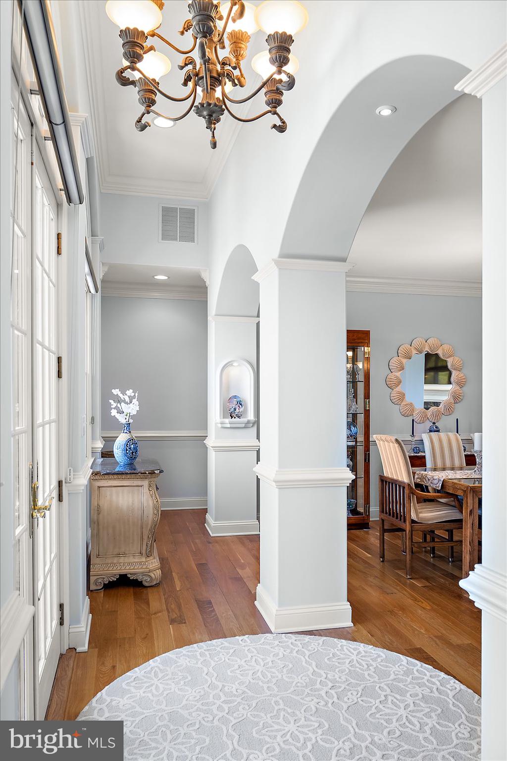 LIGHTHOUSE SOUND - Residential