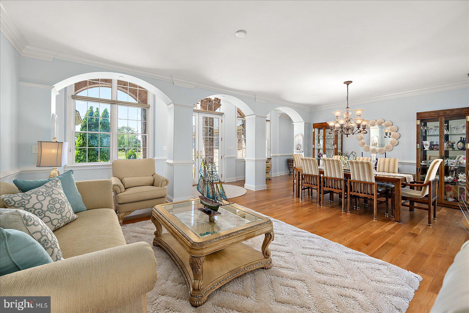 LIGHTHOUSE SOUND - Residential