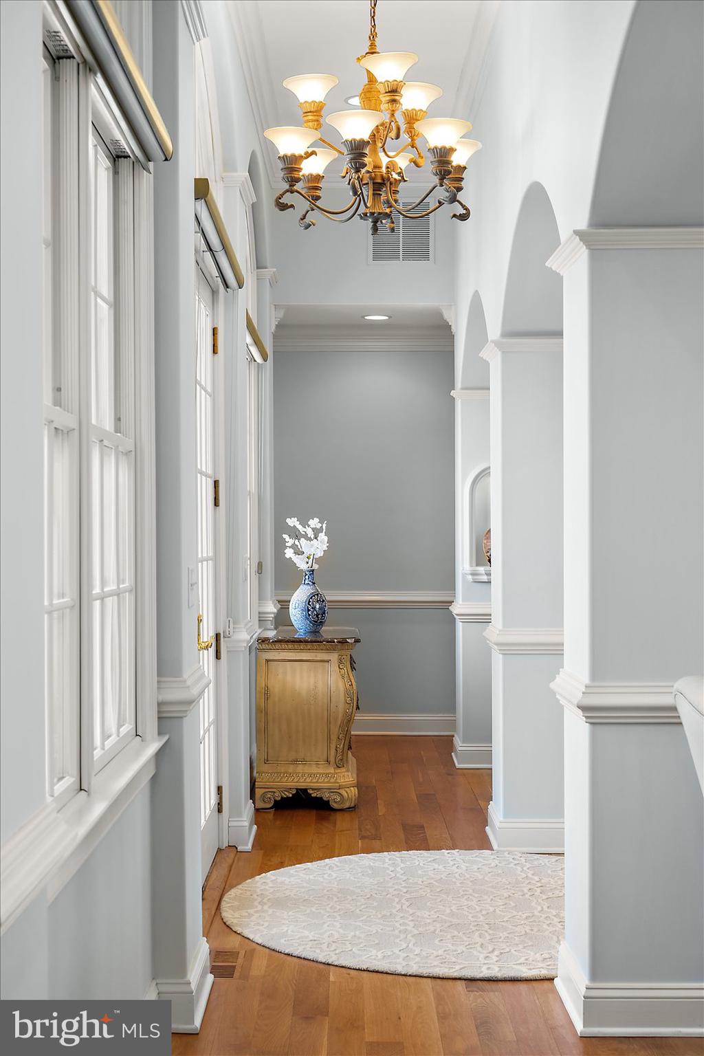 LIGHTHOUSE SOUND - Residential