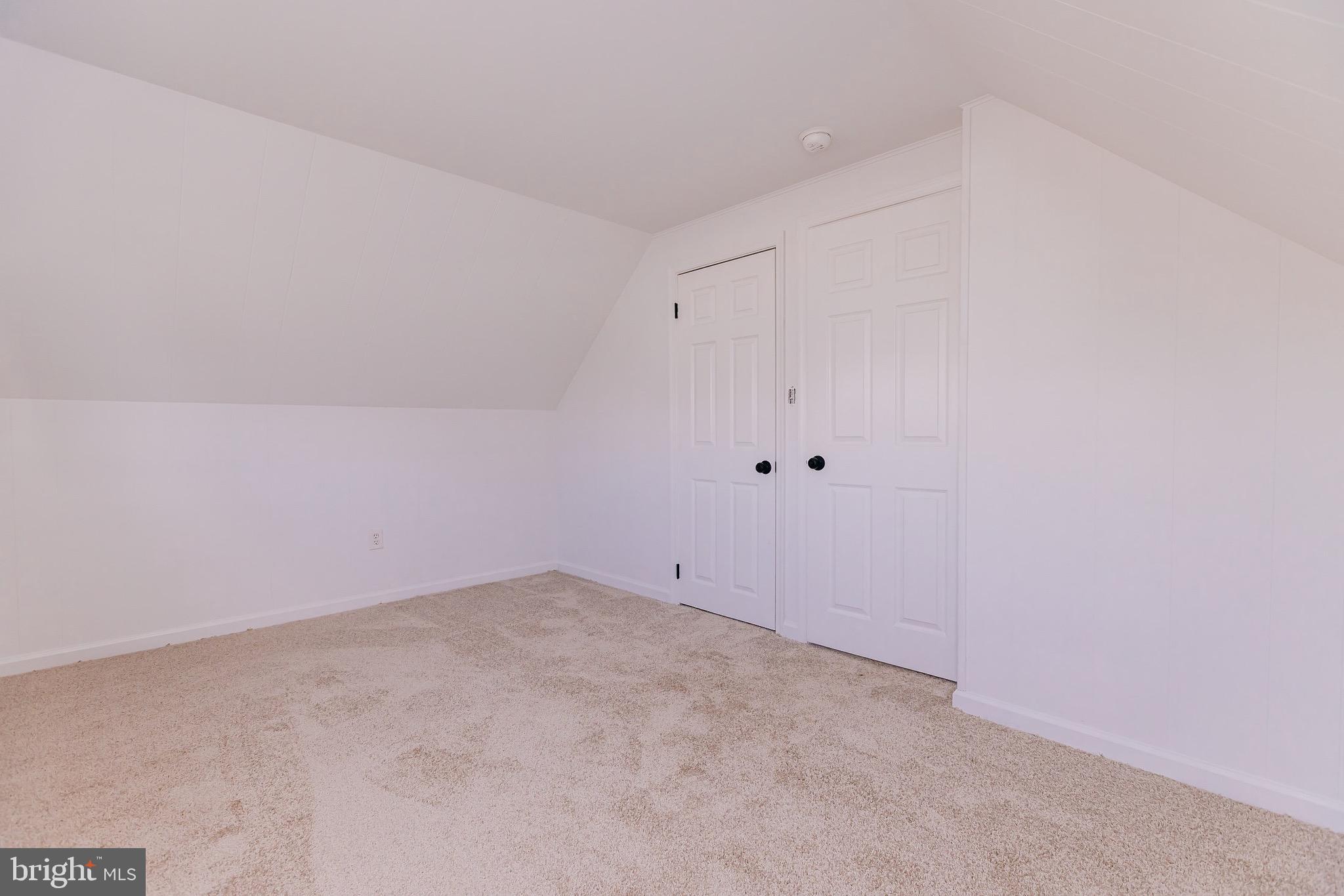 VERMILION HILL - Residential