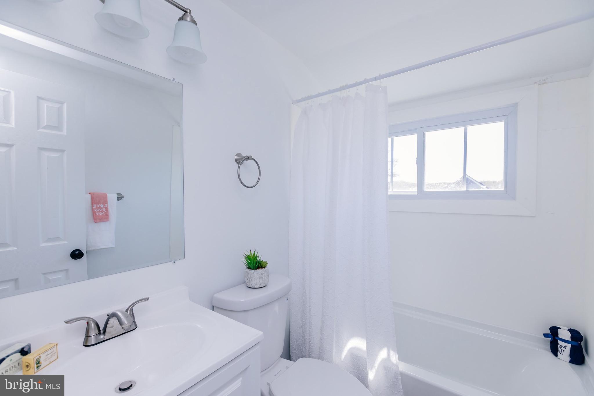 VERMILION HILL - Residential