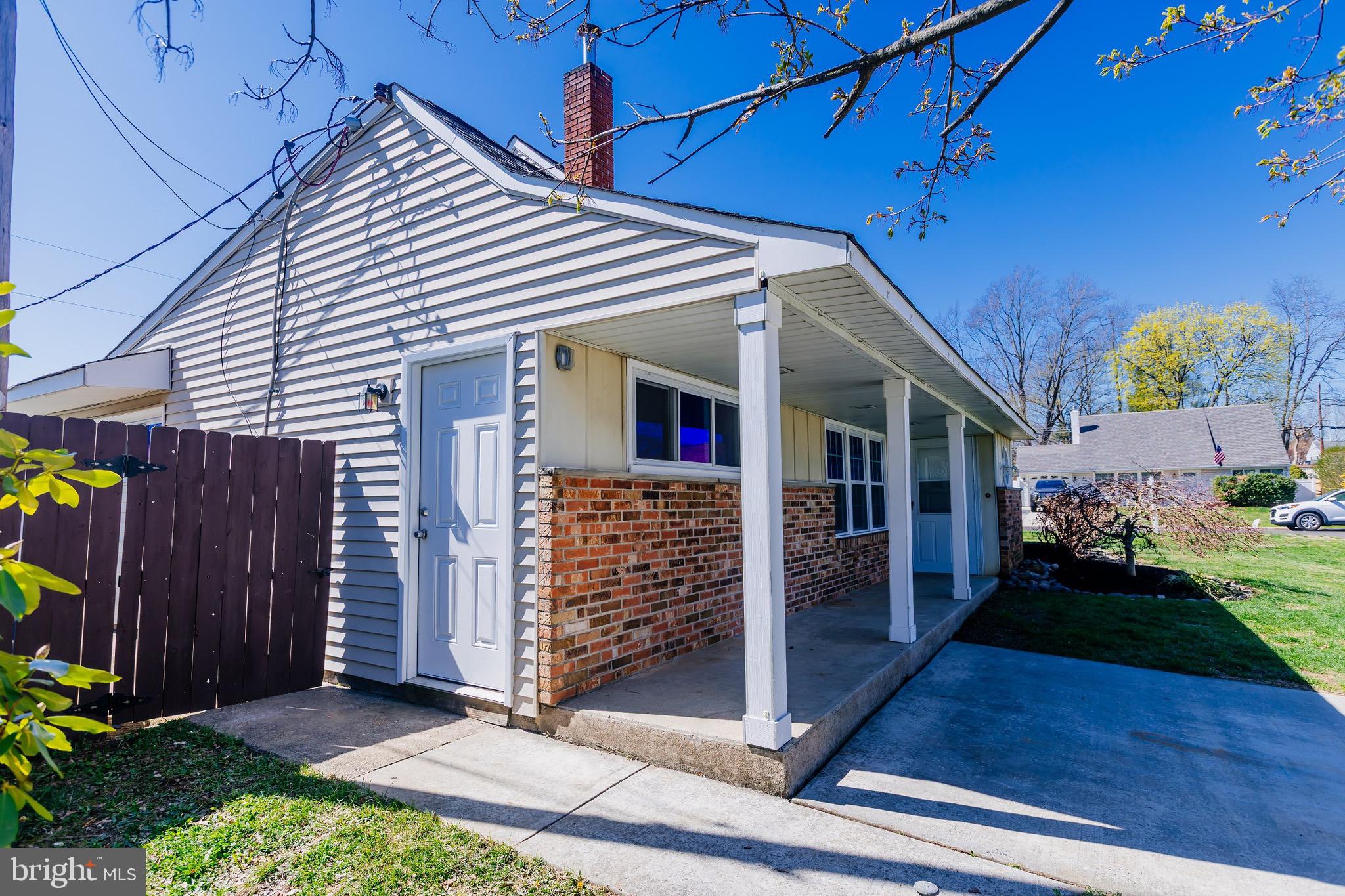 VERMILION HILL - Residential