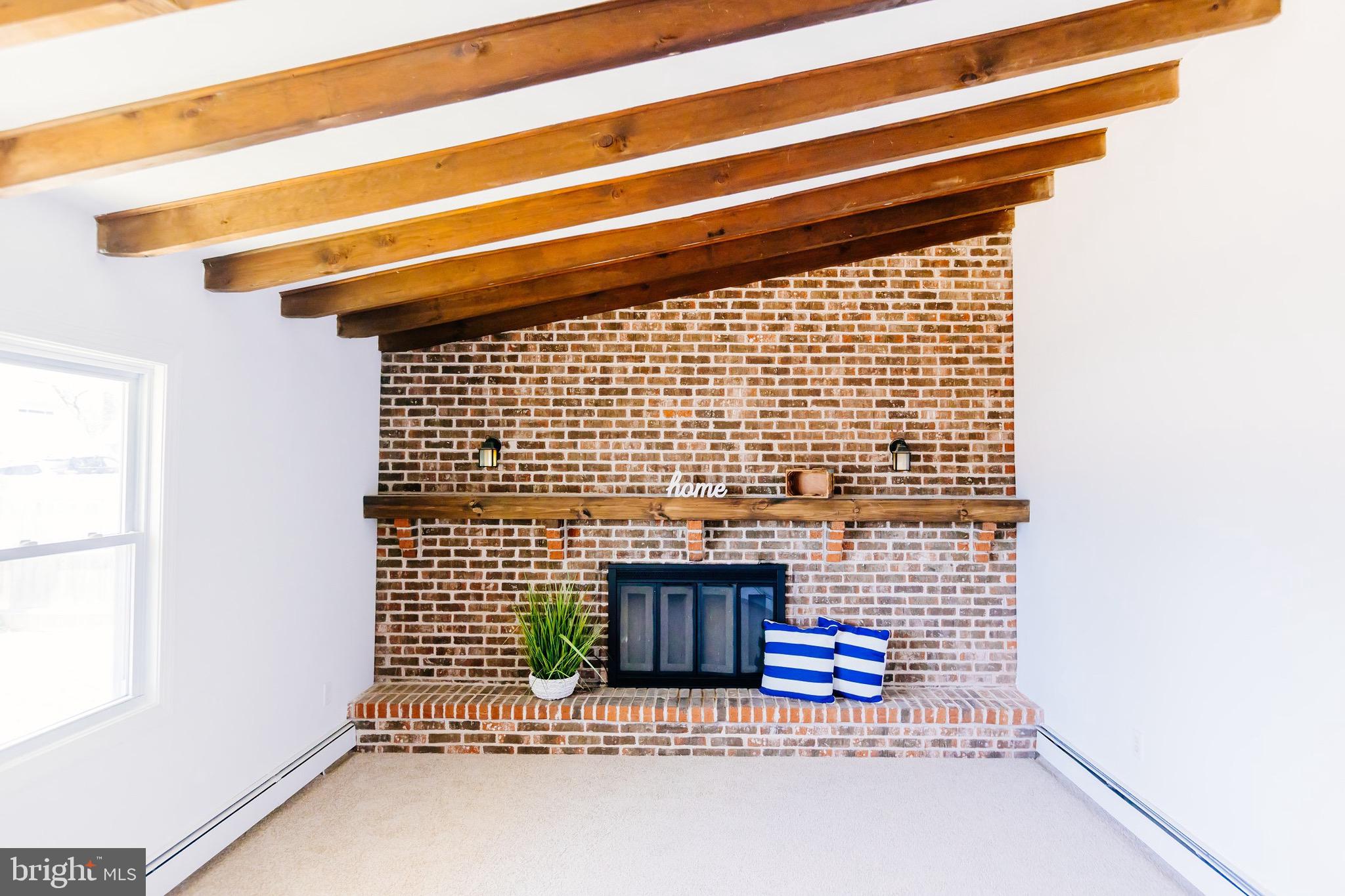 VERMILION HILL - Residential