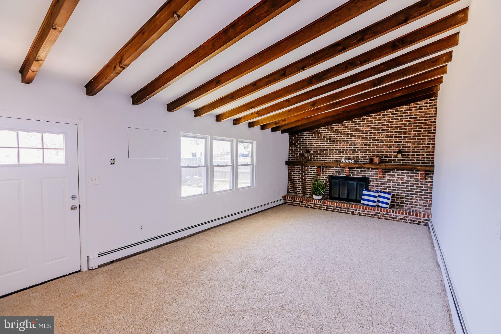 VERMILION HILL - Residential