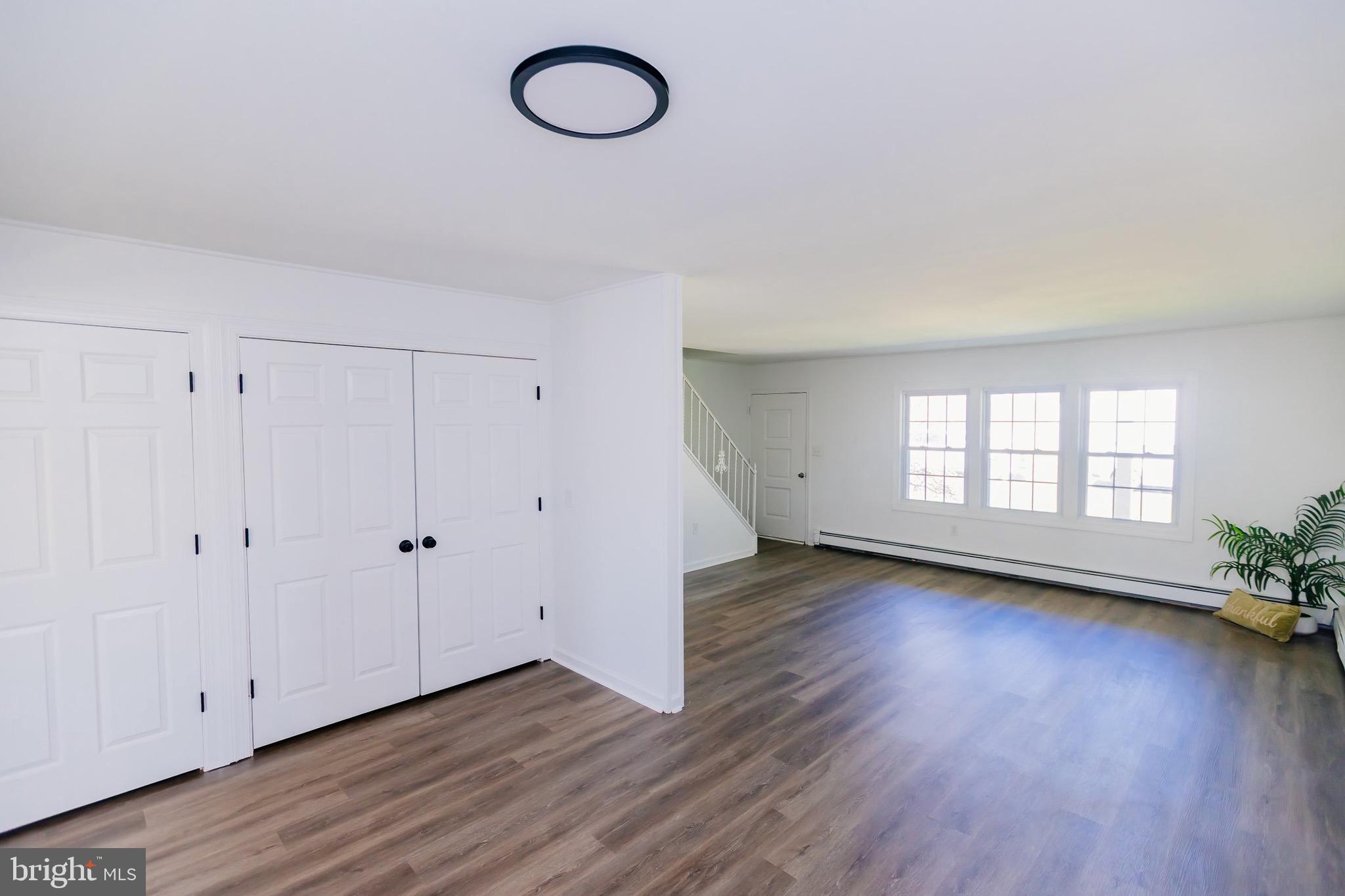 VERMILION HILL - Residential