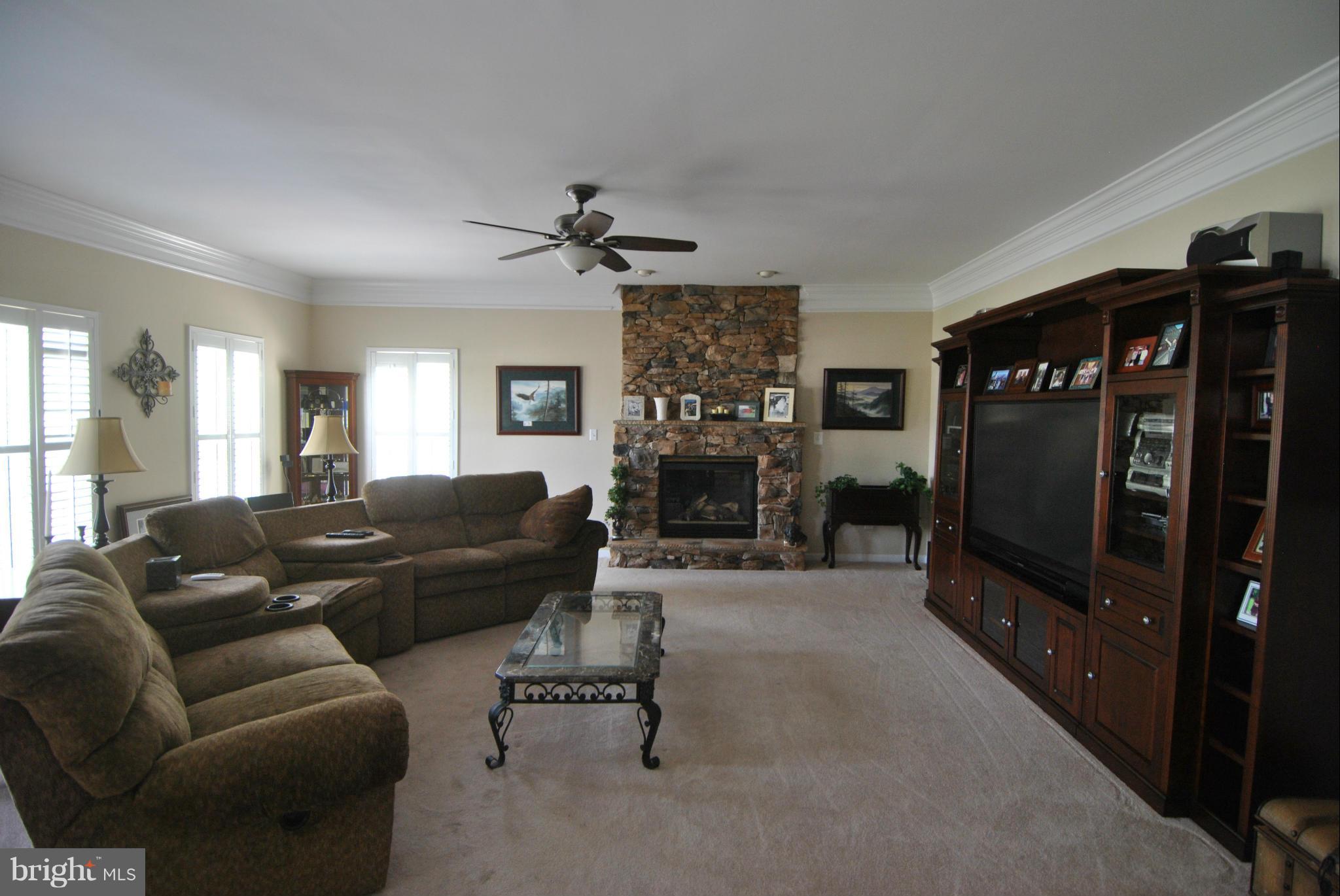 CANTER FARMS - Residential